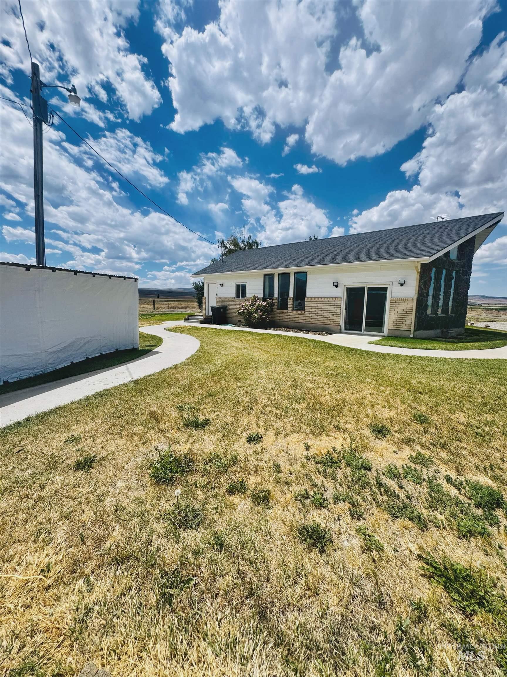 513 W 2100 S Property Photo 48