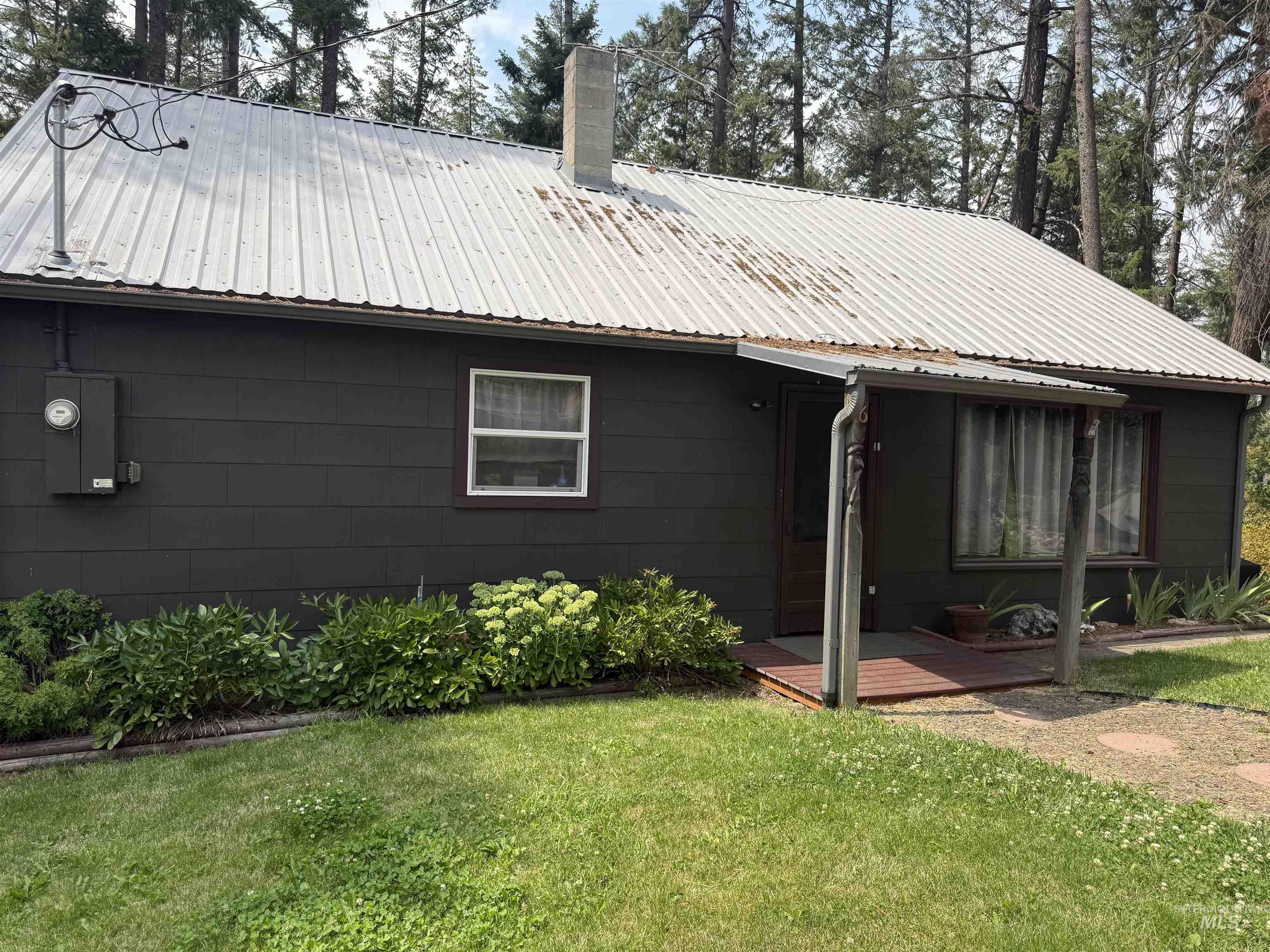 96 Rocky Point Upper Rd. Property Photo 1