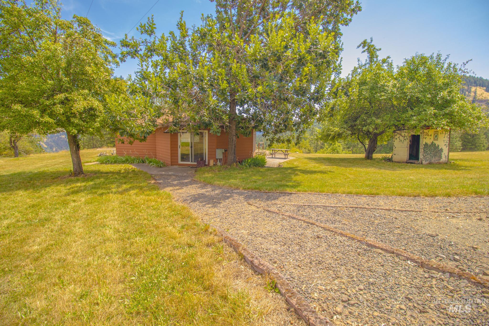 1619 Neighbors Lane Property Photo 43