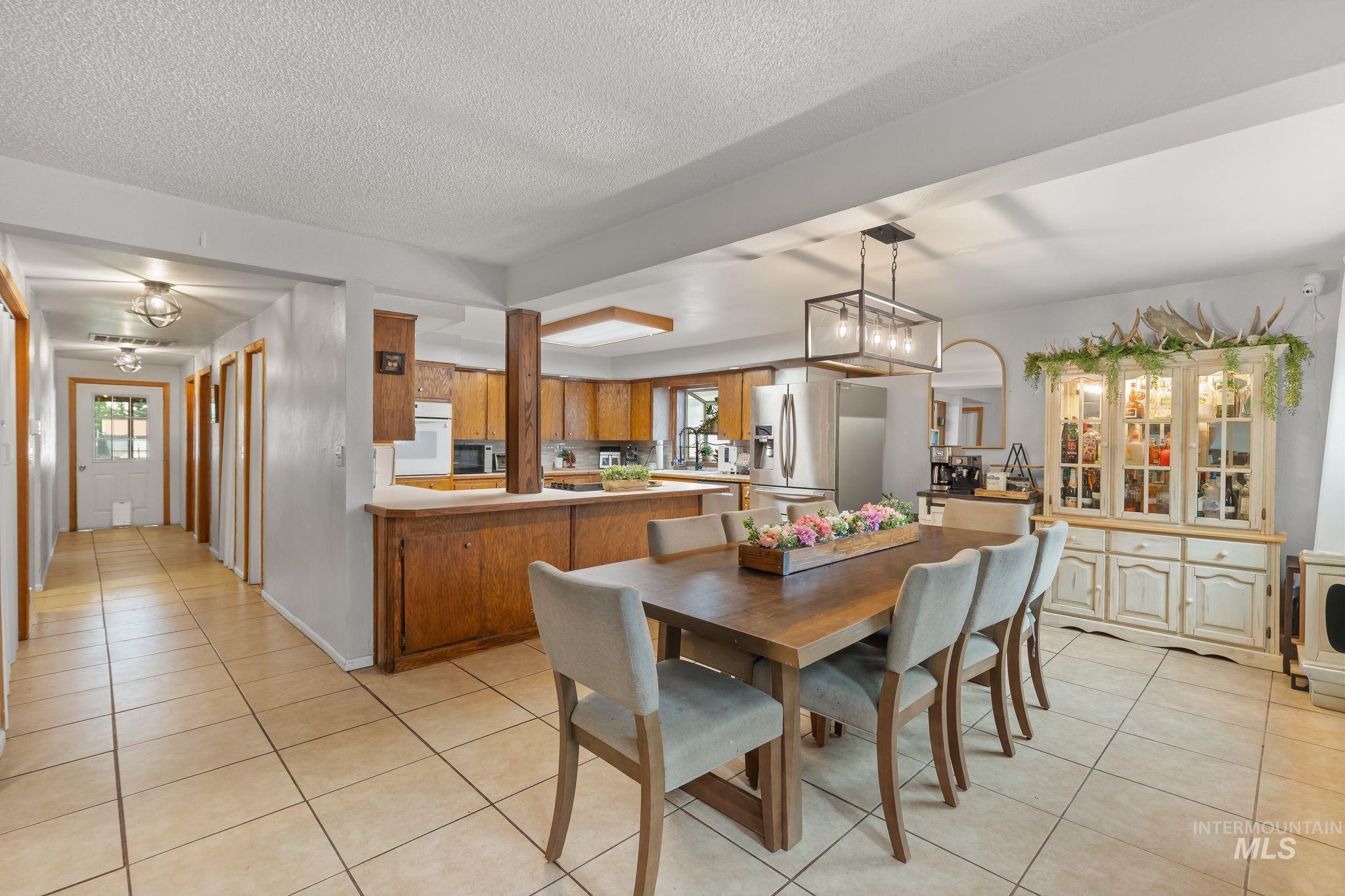 2119 Ripon Ave. Property Photo 10