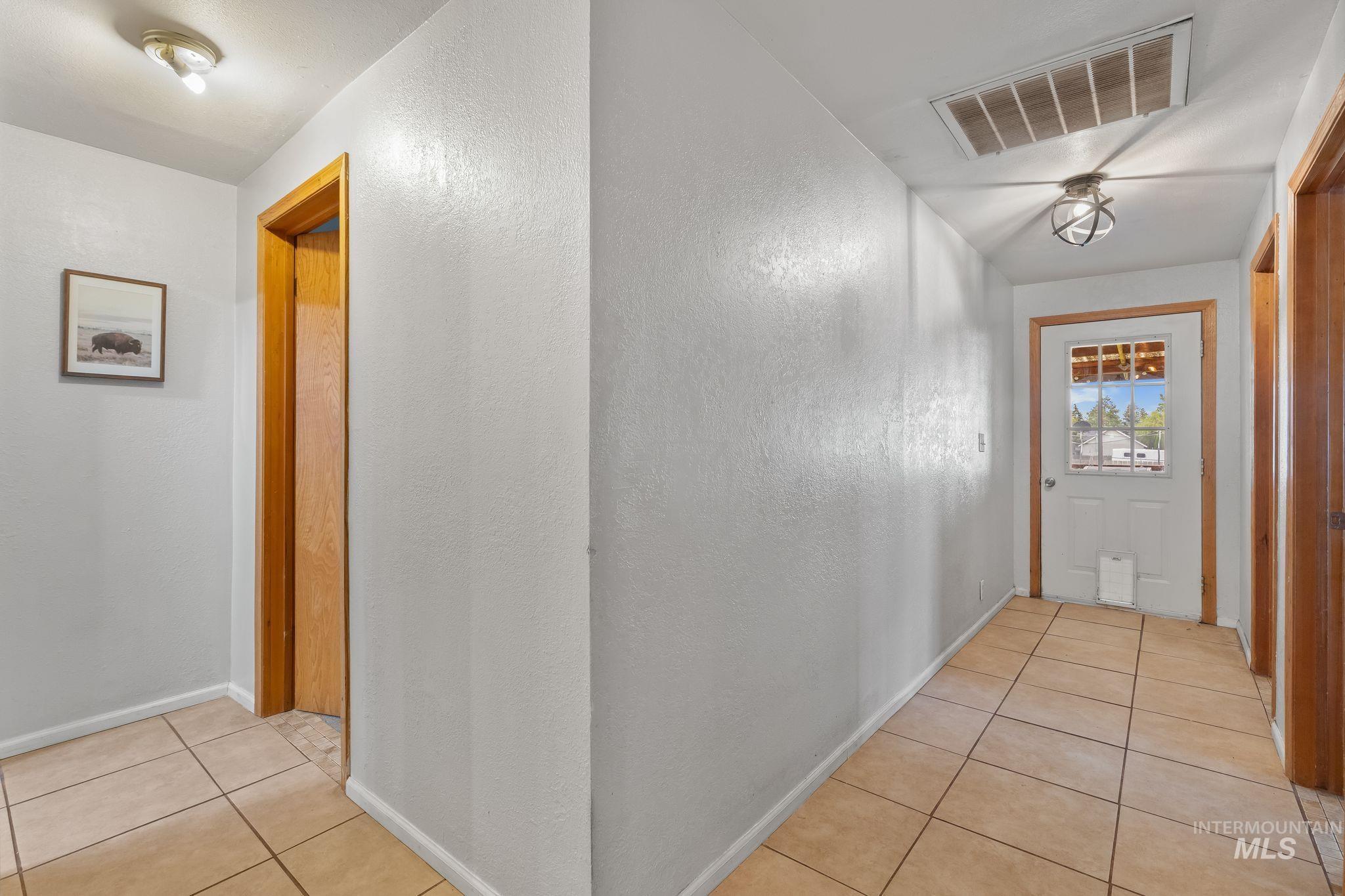 2119 Ripon Ave. Property Photo 19