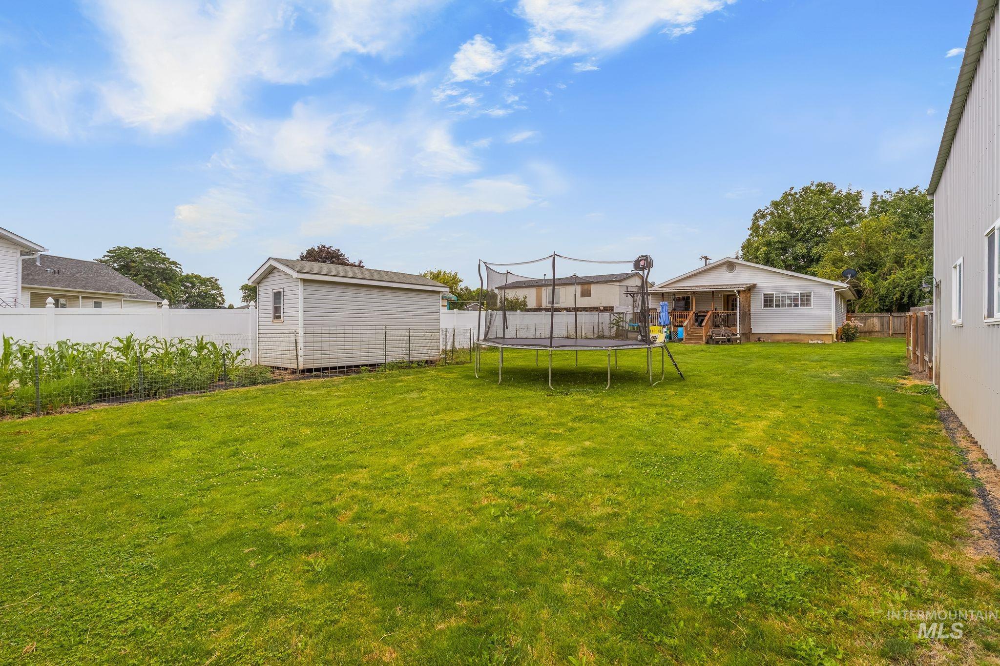2119 Ripon Ave. Property Photo 34