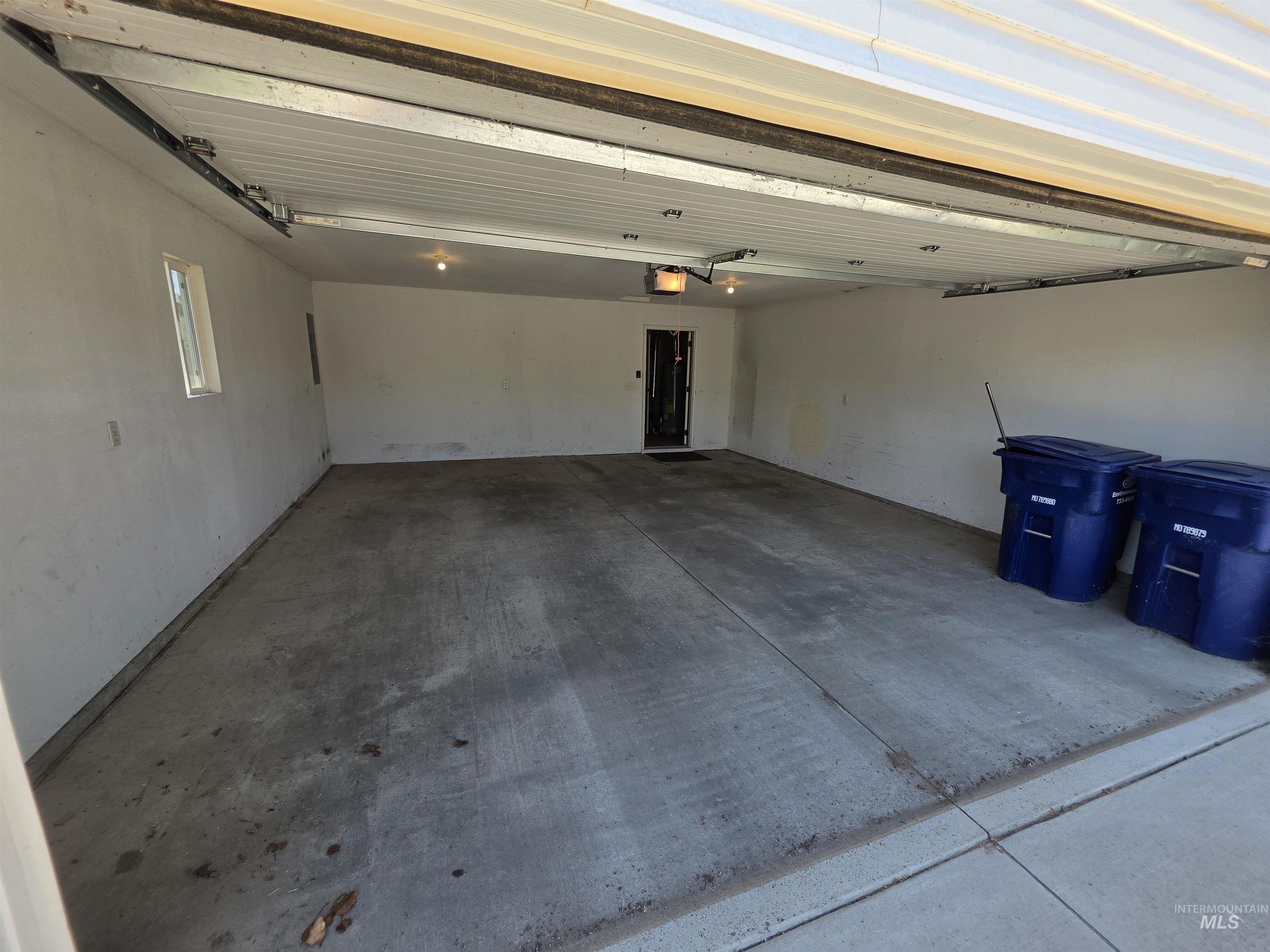 1431 Autumn Way Property Photo 5