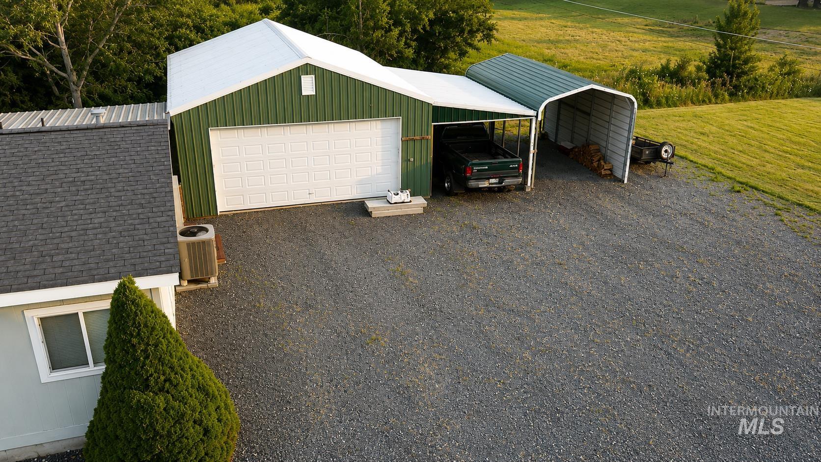13612 Michael Dr Property Photo 2