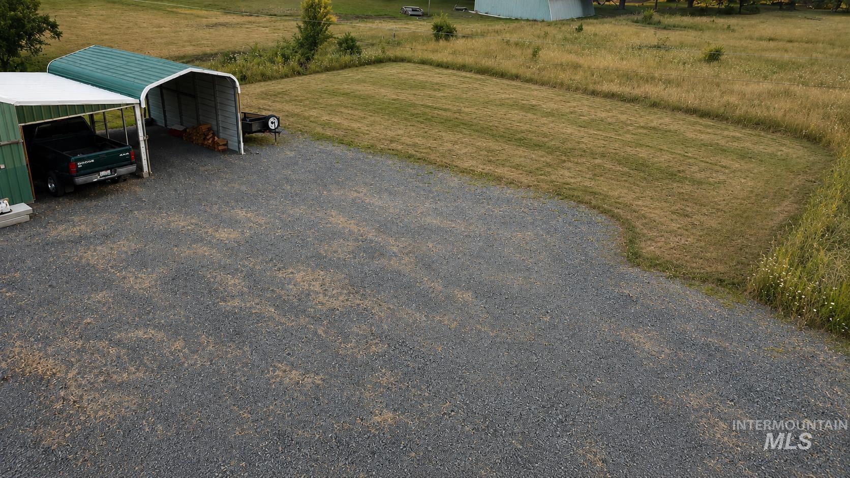 13612 Michael Dr Property Photo 4