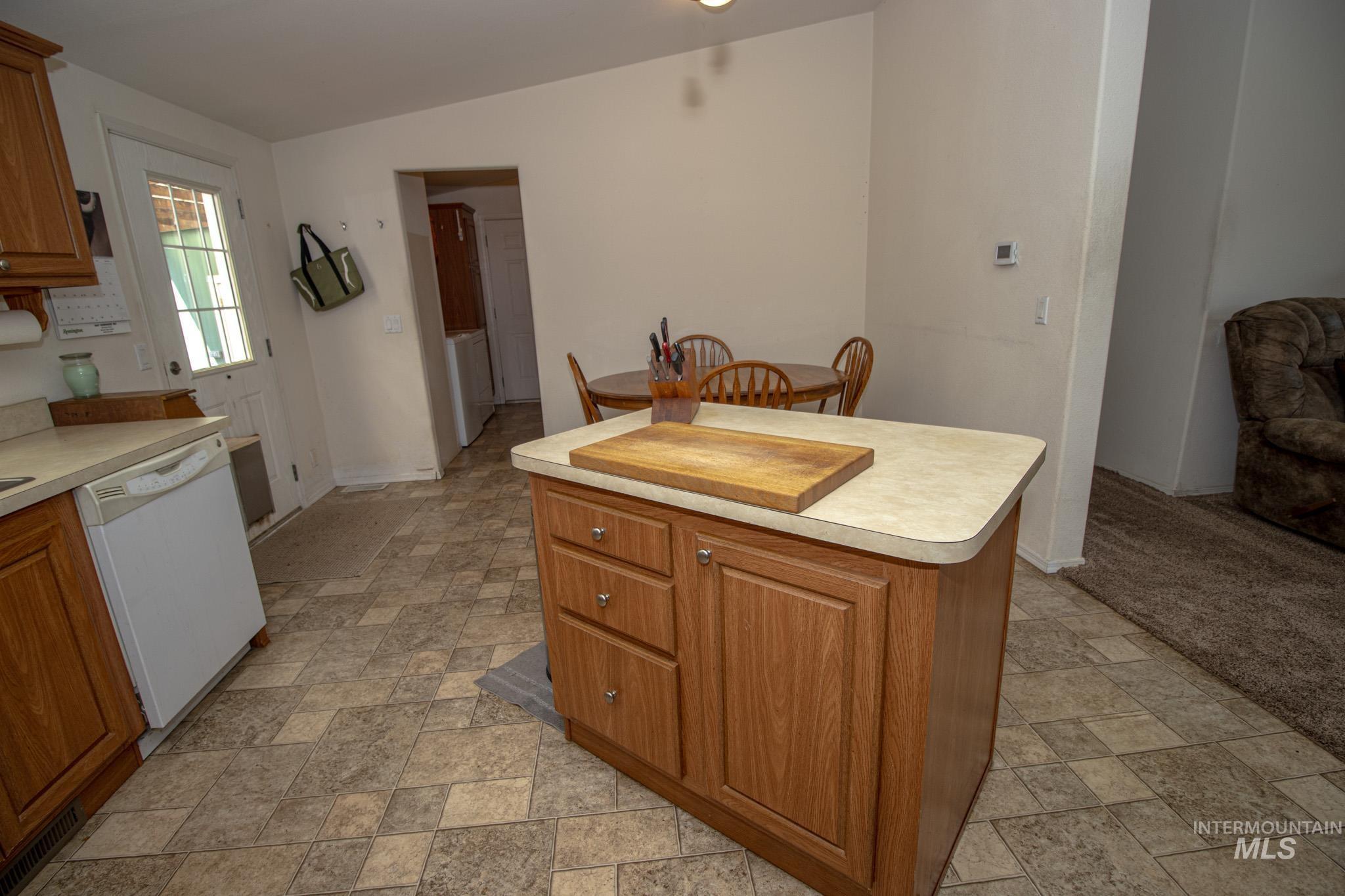 13612 Michael Dr Property Photo 10