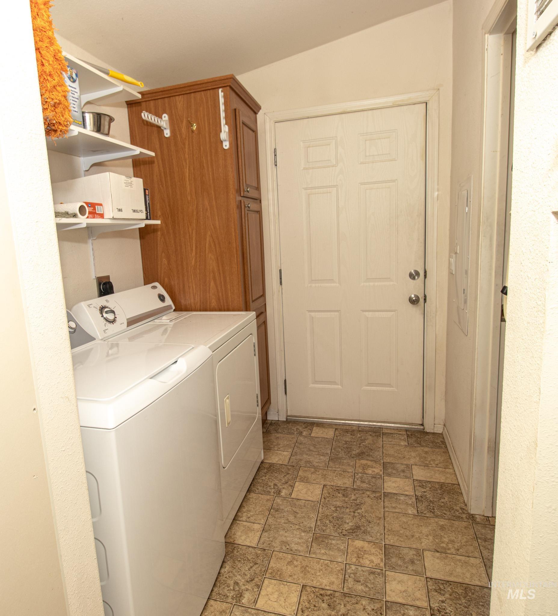13612 Michael Dr Property Photo 20