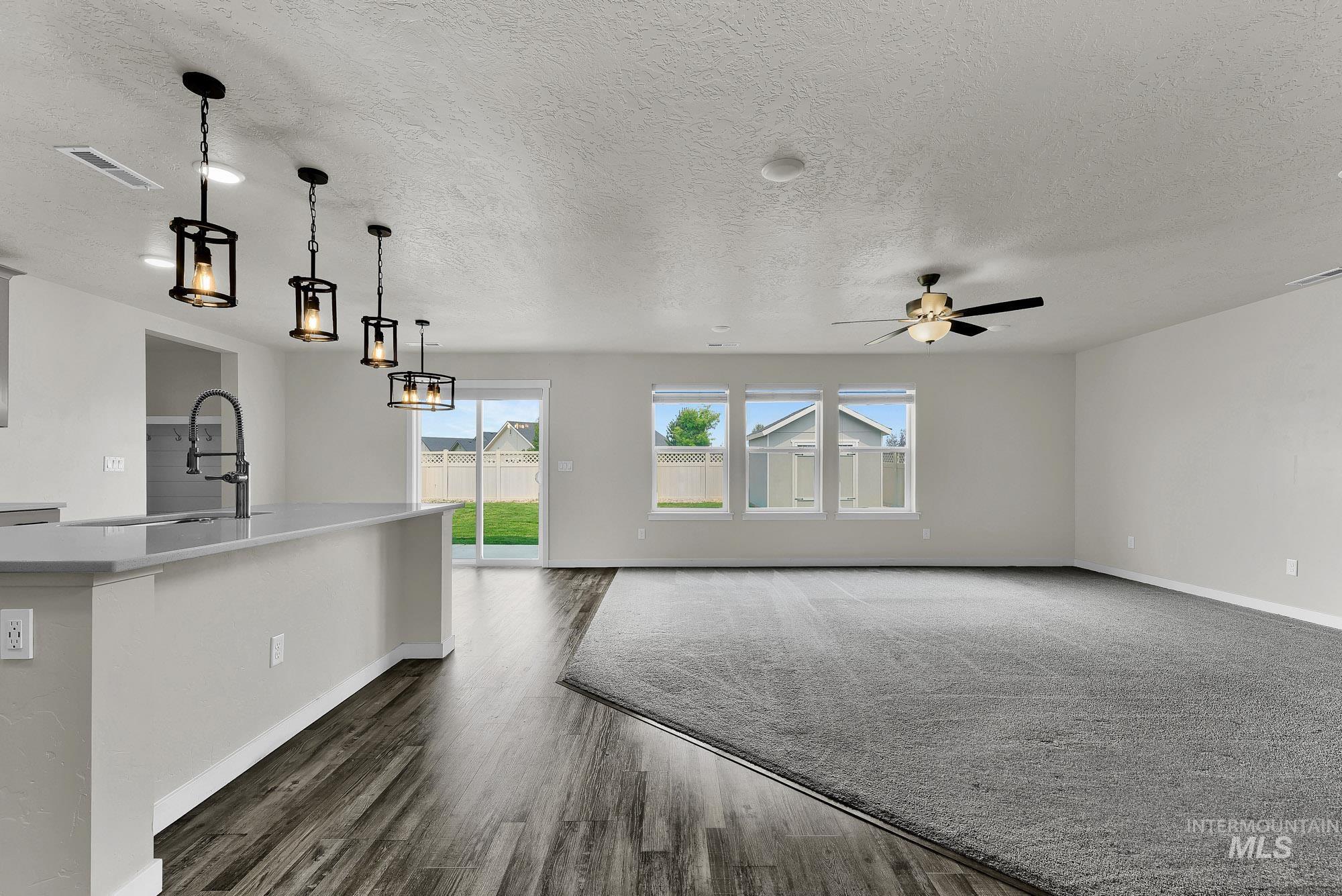 10350 Longtail Dr Property Photo 15