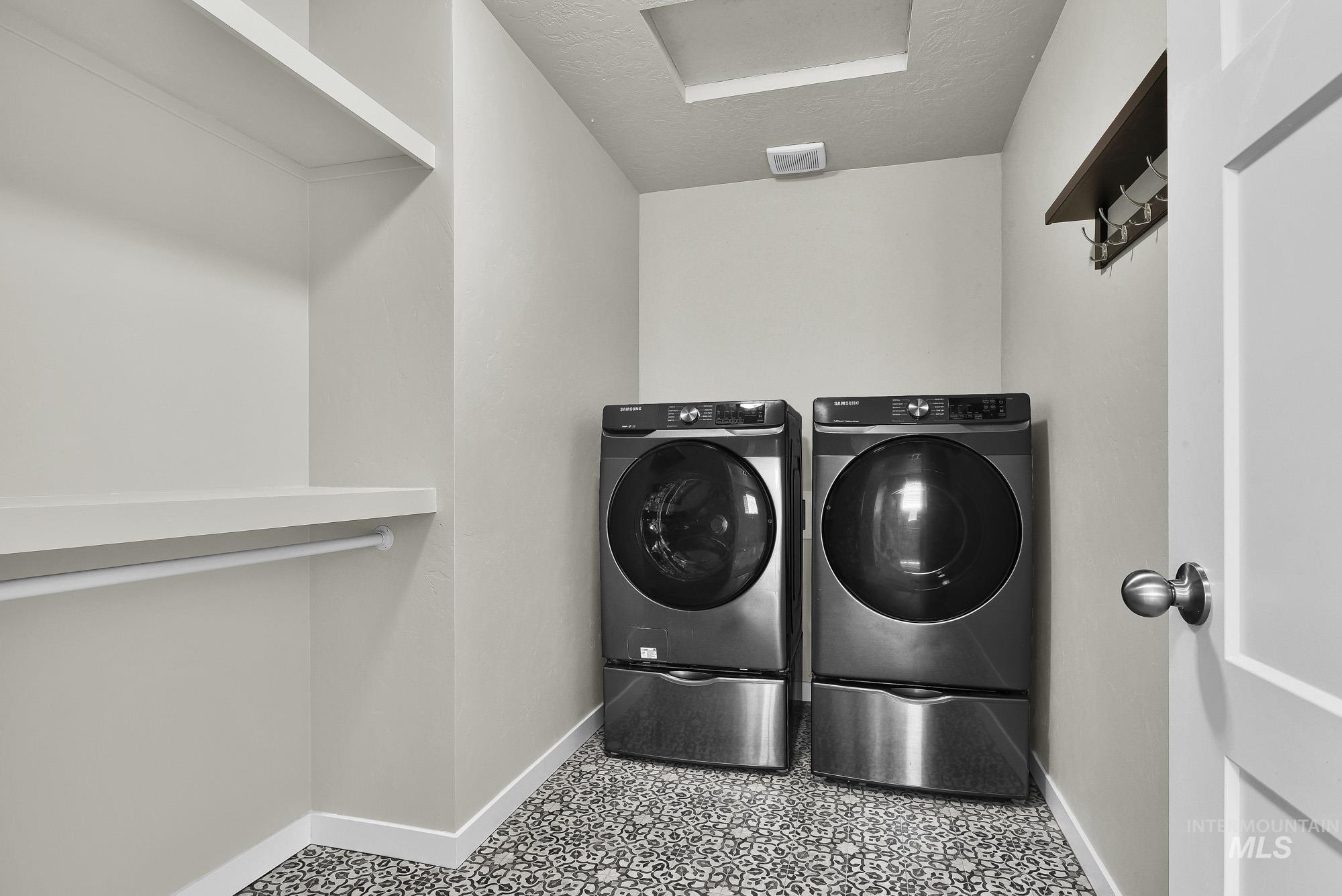 10350 Longtail Dr Property Photo 34