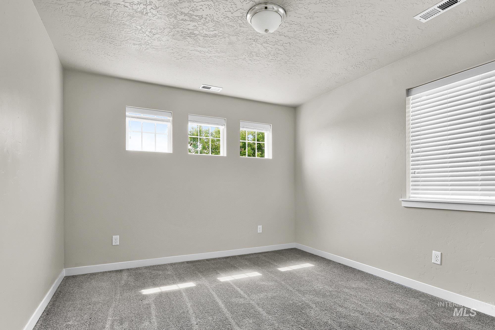 10350 Longtail Dr Property Photo 37