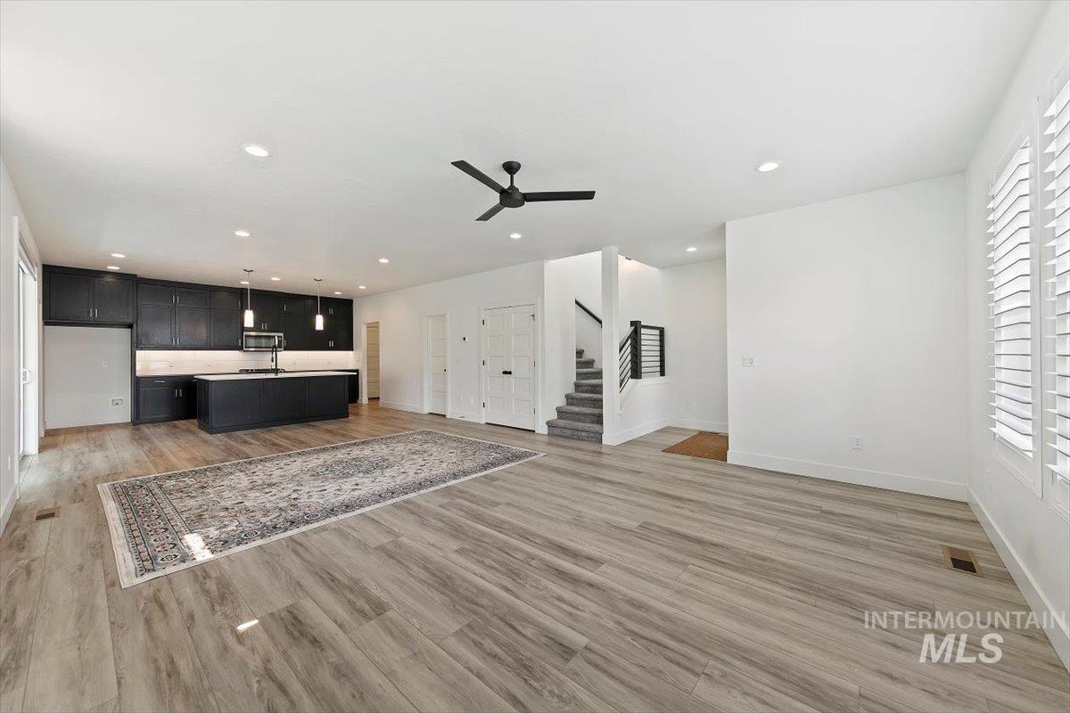 1811 E Knobcone Drive Property Photo 7