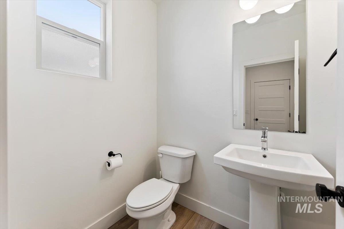 1811 E Knobcone Drive Property Photo 18