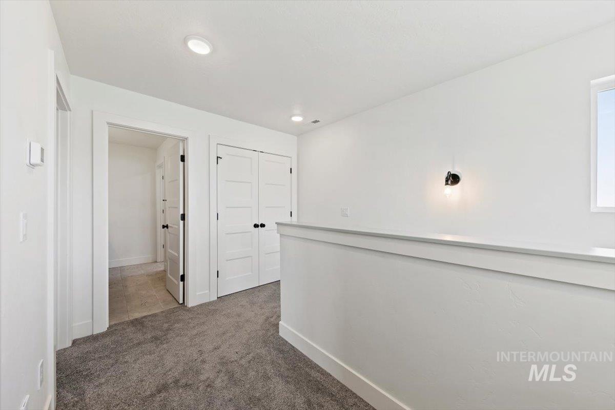 1811 E Knobcone Drive Property Photo 32