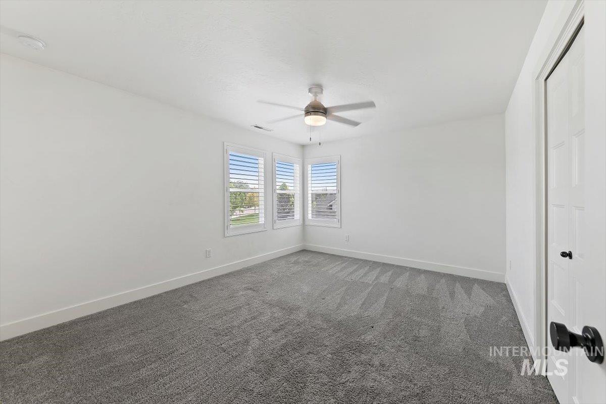 1811 E Knobcone Drive Property Photo 33