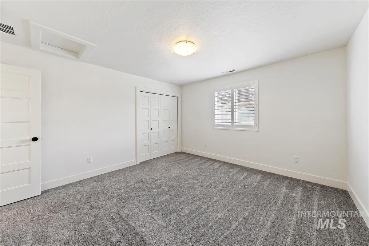 1811 E Knobcone Drive Property Photo 36