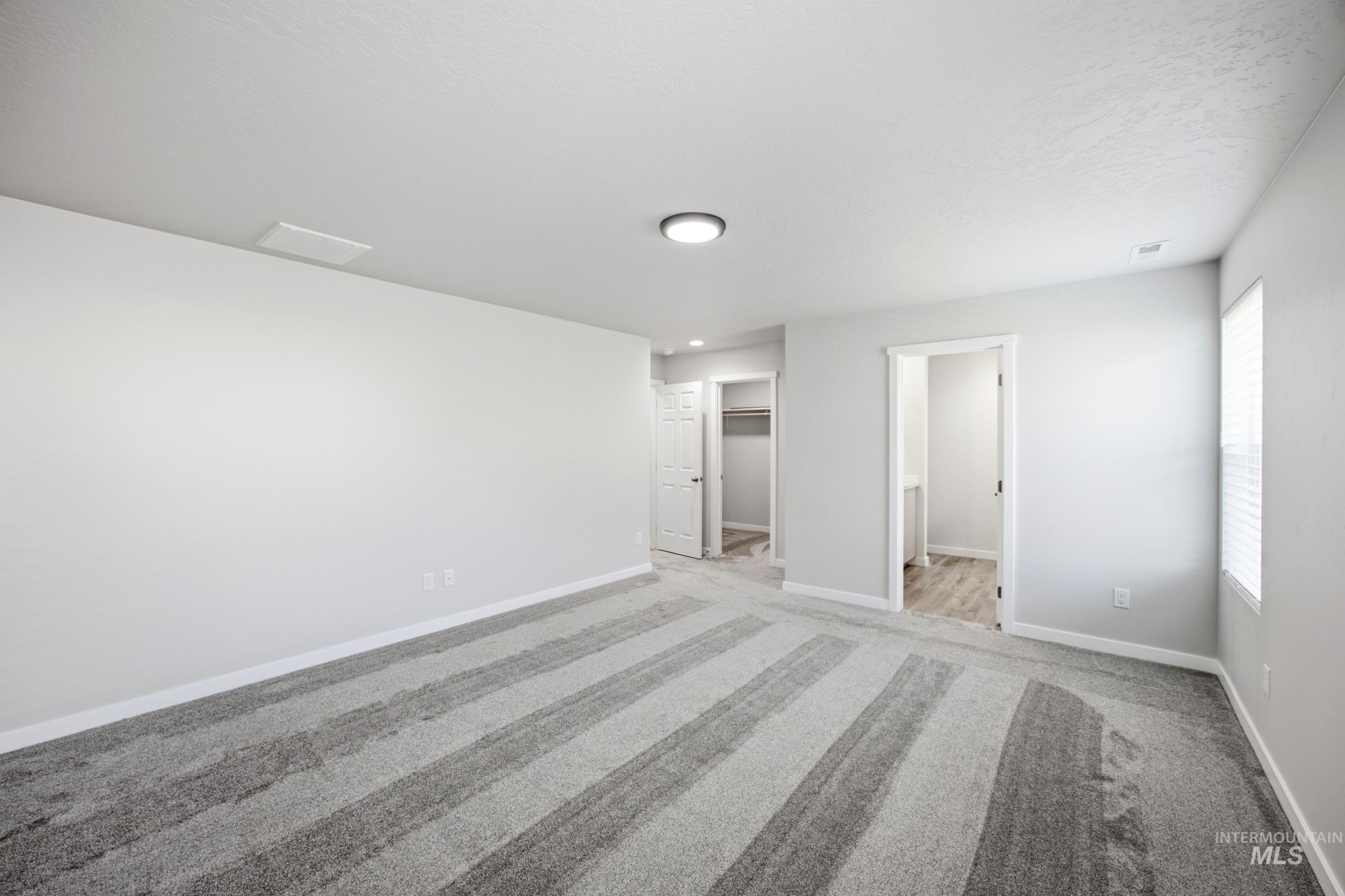 1085 Grass Pond Ave Property Photo 13