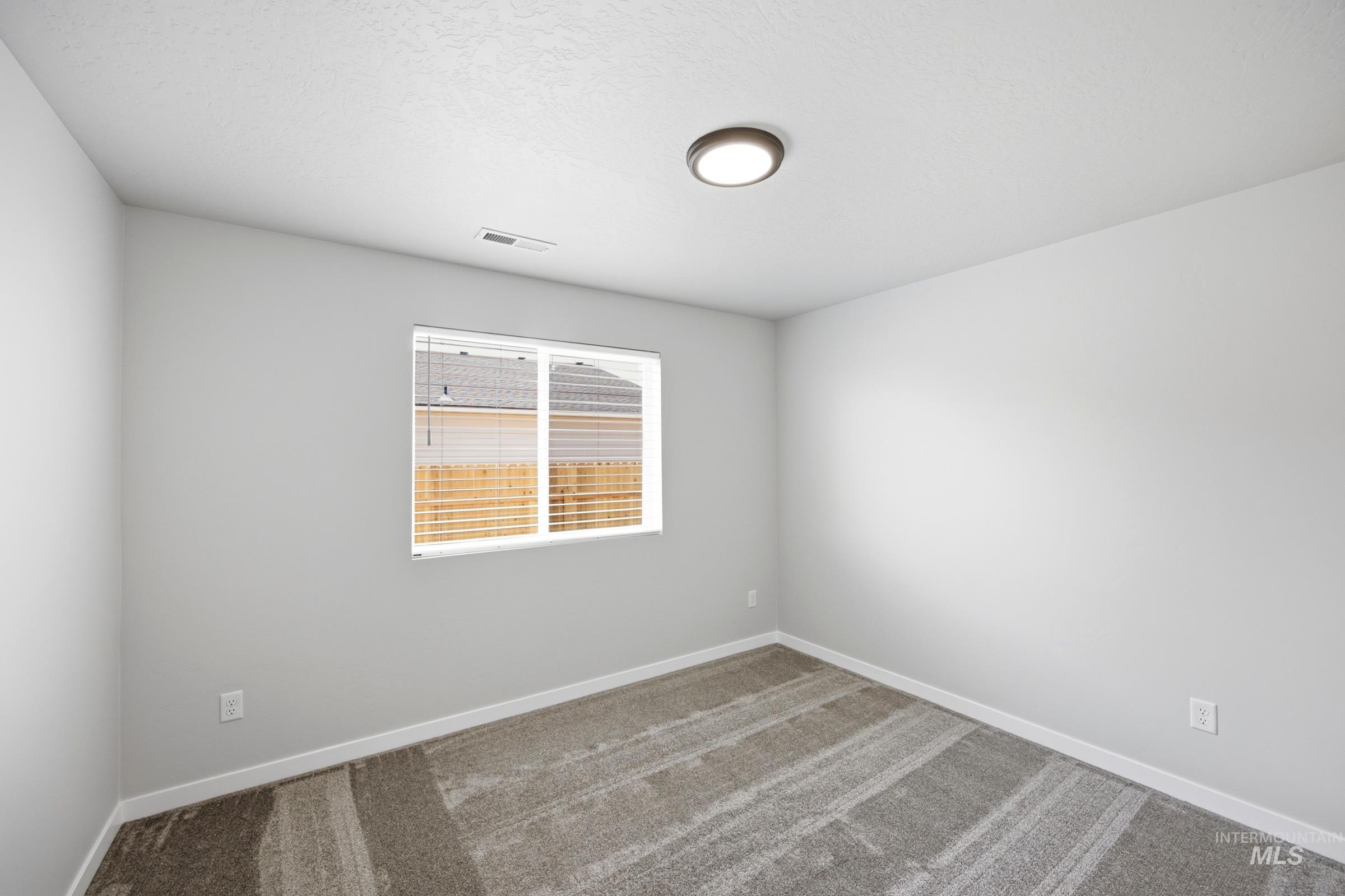 1085 Grass Pond Ave Property Photo 16