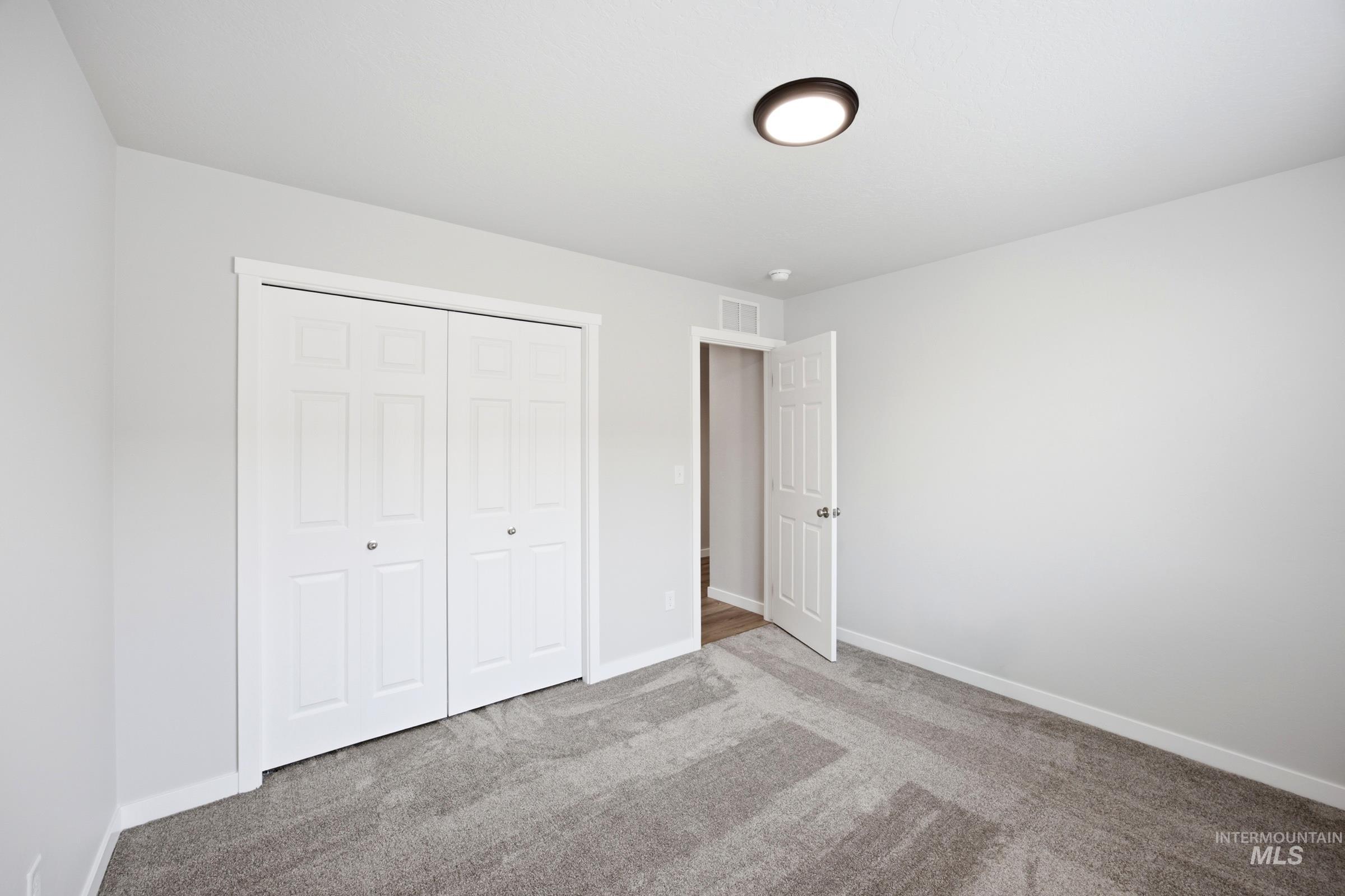 1085 Grass Pond Ave Property Photo 17