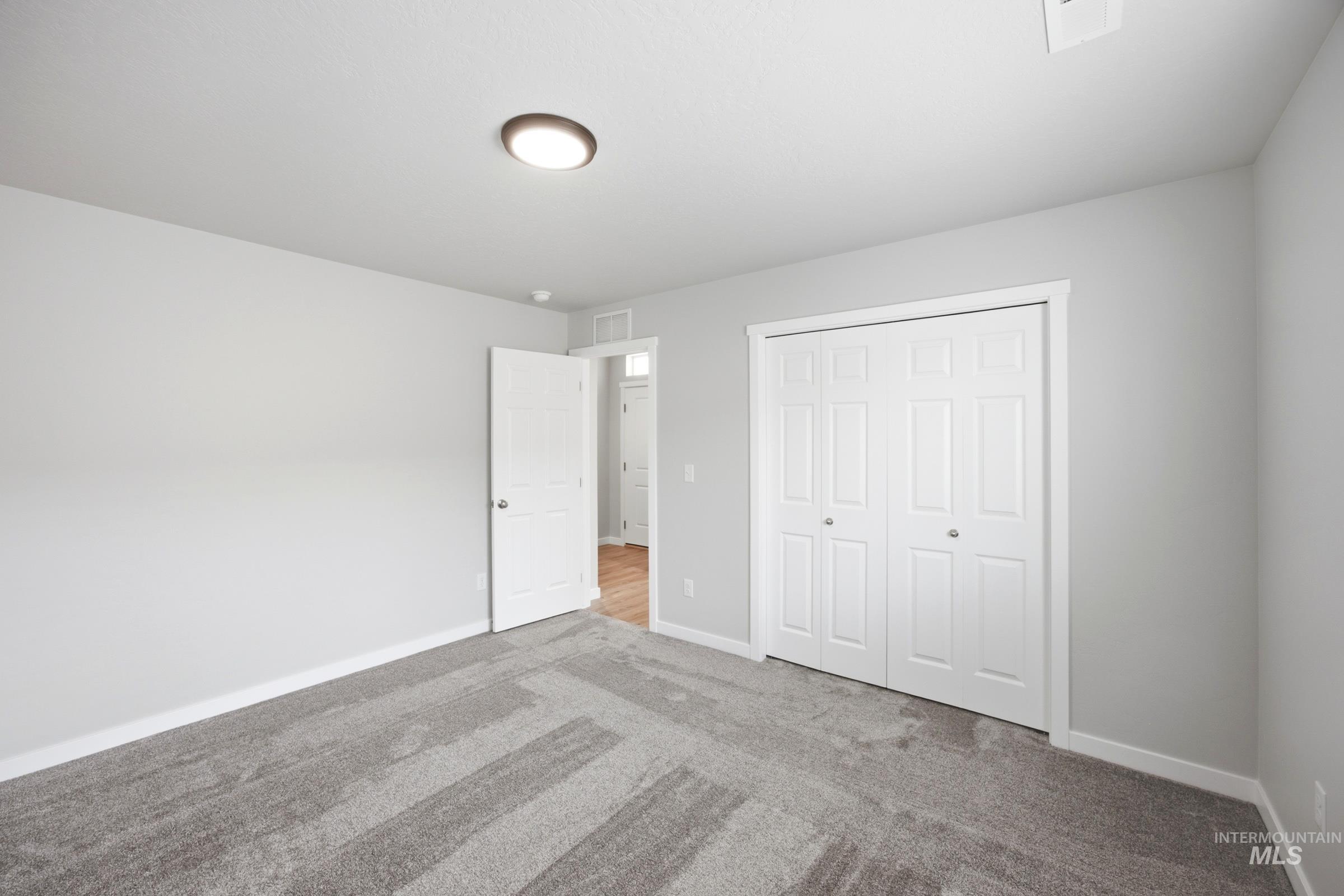 1085 Grass Pond Ave Property Photo 19