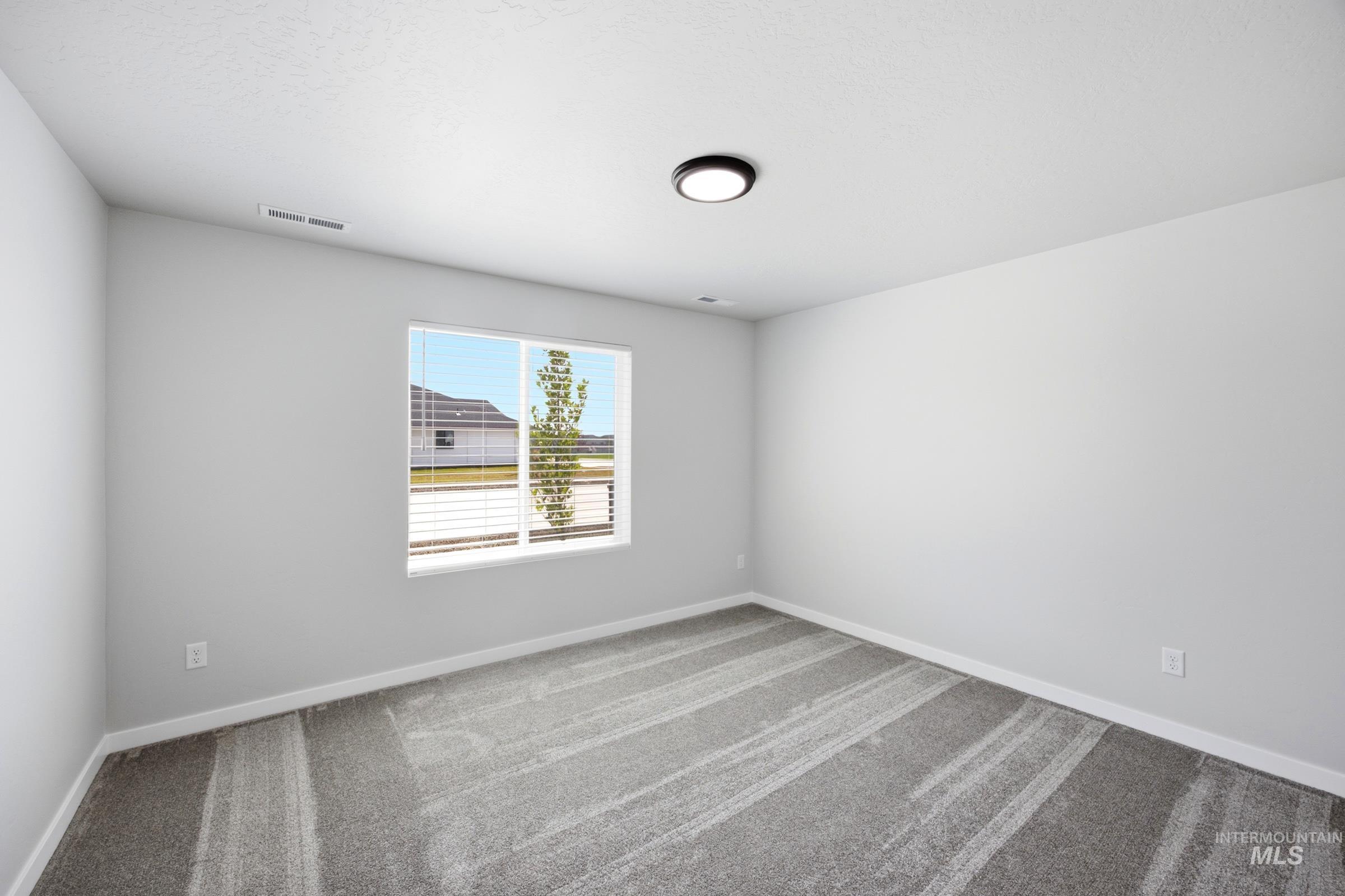 1085 Grass Pond Ave Property Photo 20