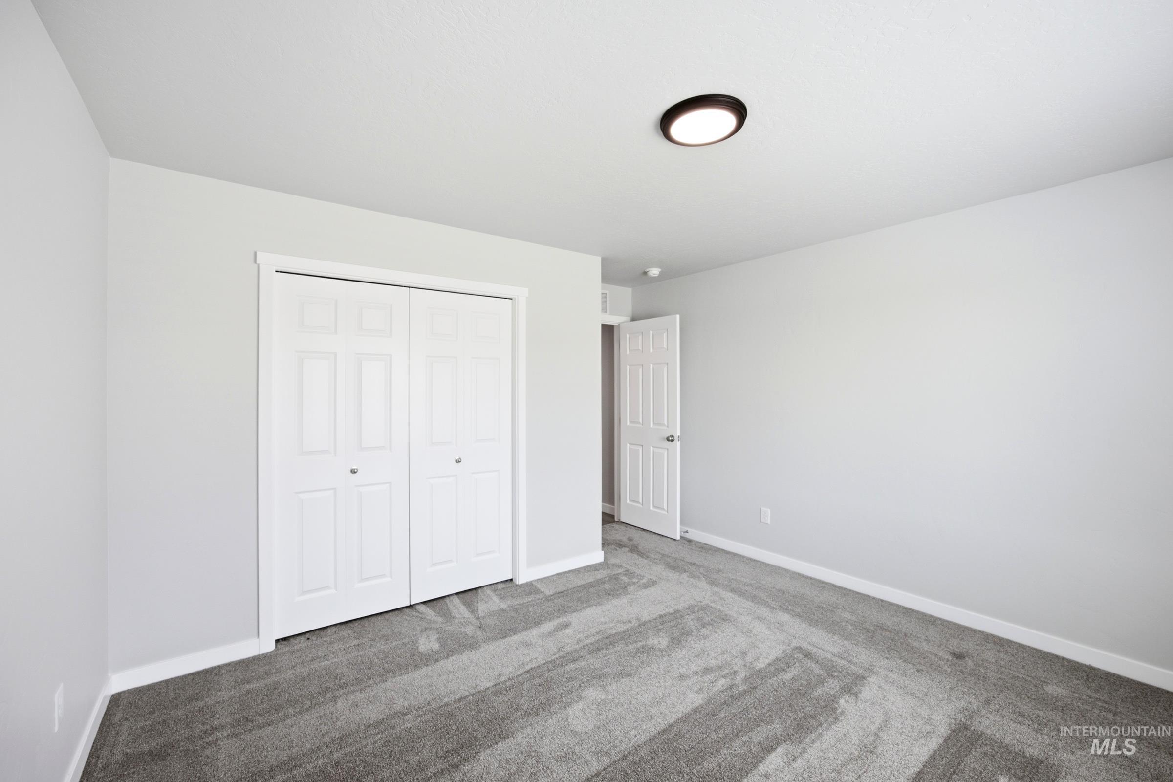 1085 Grass Pond Ave Property Photo 21