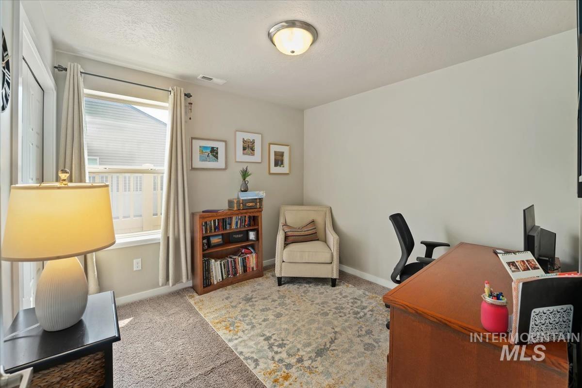 2727 E Apricot Dr Property Photo 25