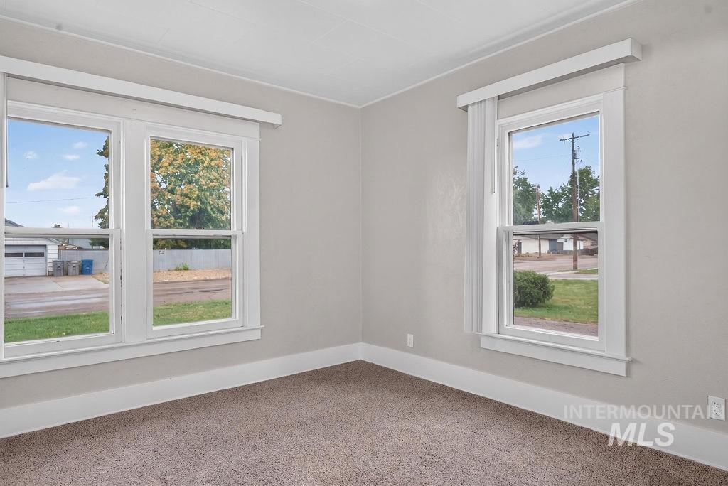 2103 Lincoln St Property Photo 19