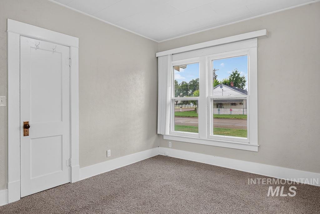 2103 Lincoln St Property Photo 20