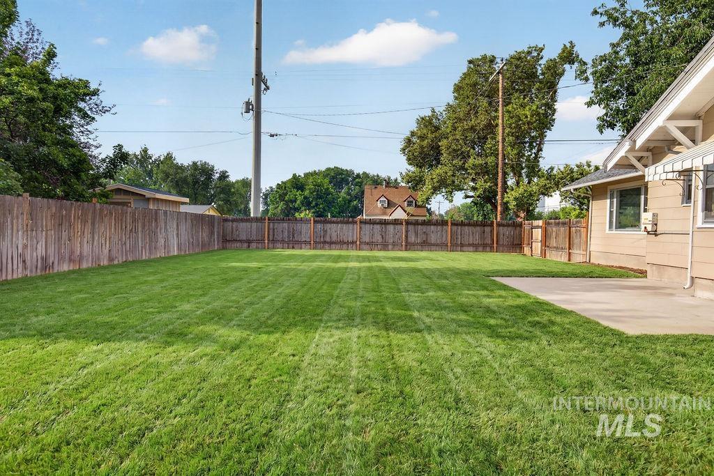 2103 Lincoln St Property Photo 36