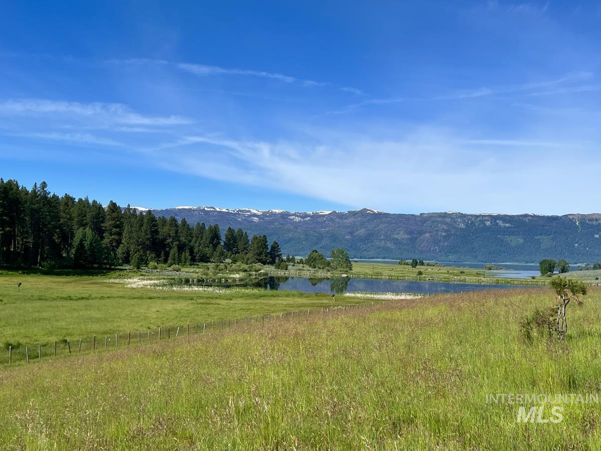 1765 Pine Lakes Ranch Drive Property Photo 2
