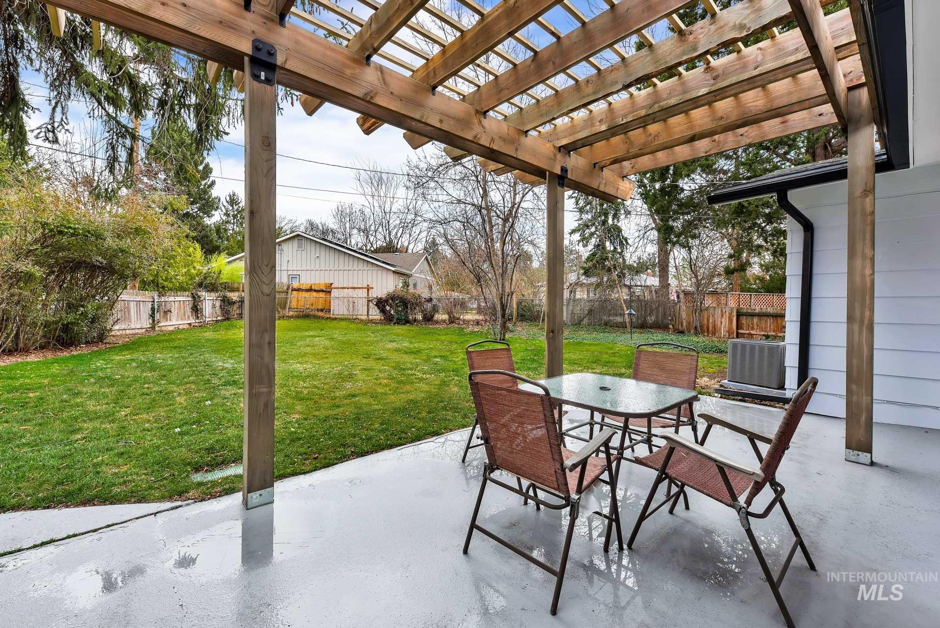220 N Owyhee Street Property Photo 19