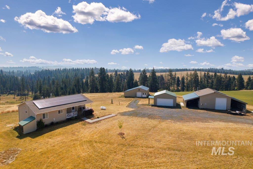 1028 Granlund Rd Property Photo 11