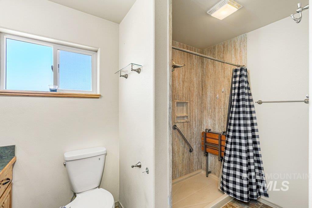1028 Granlund Rd Property Photo 30