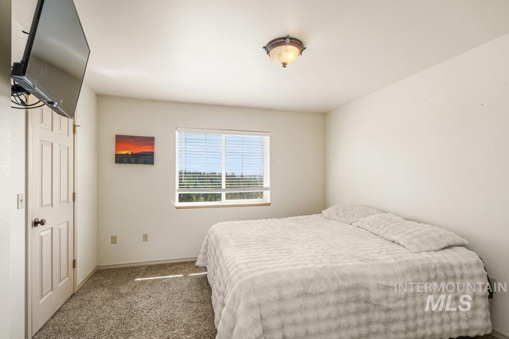 1028 Granlund Rd Property Photo 32