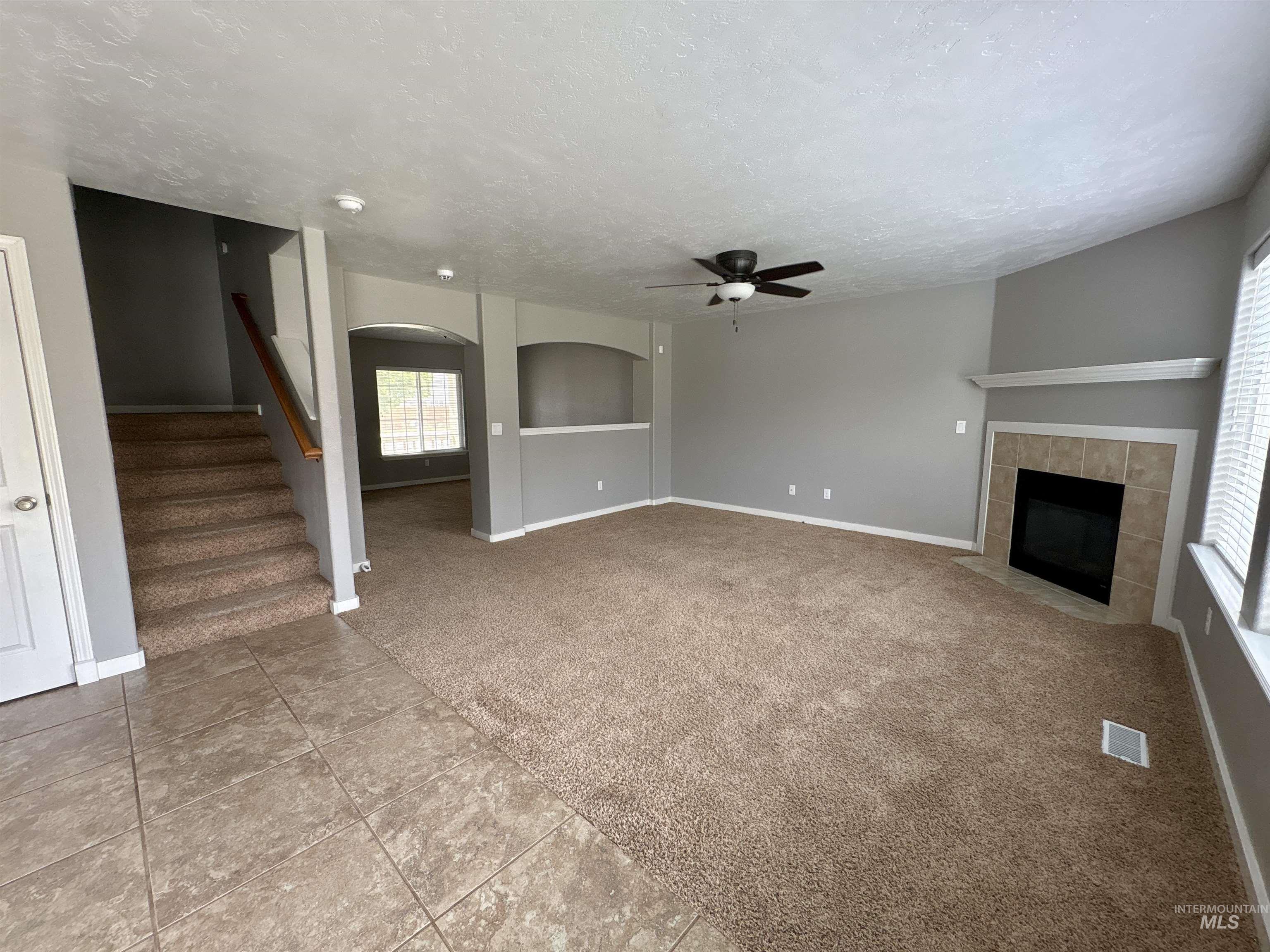 1400 Ne Dry Creek Dr Property Photo 12