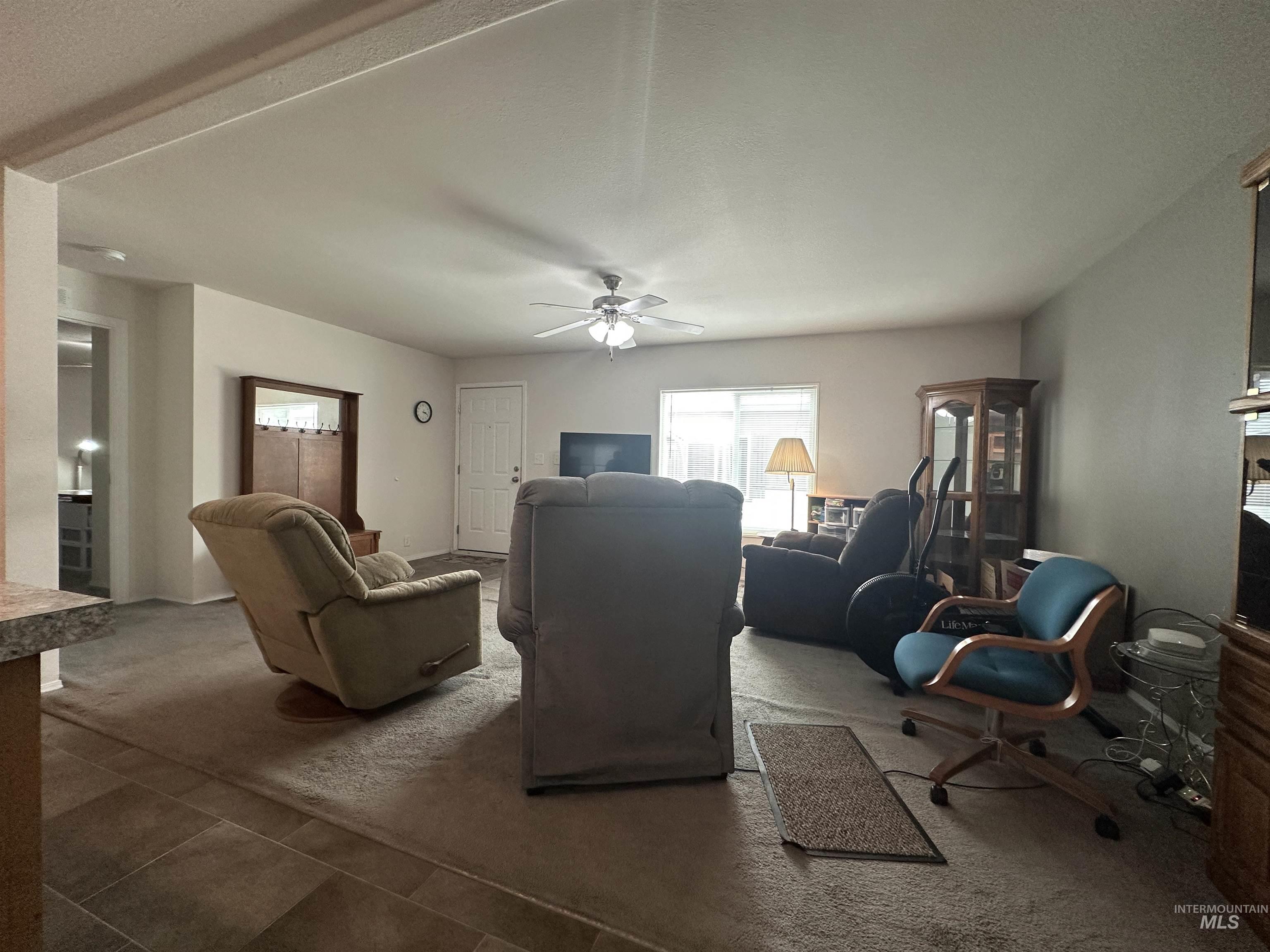 676 Liberty Lane Property Photo 3