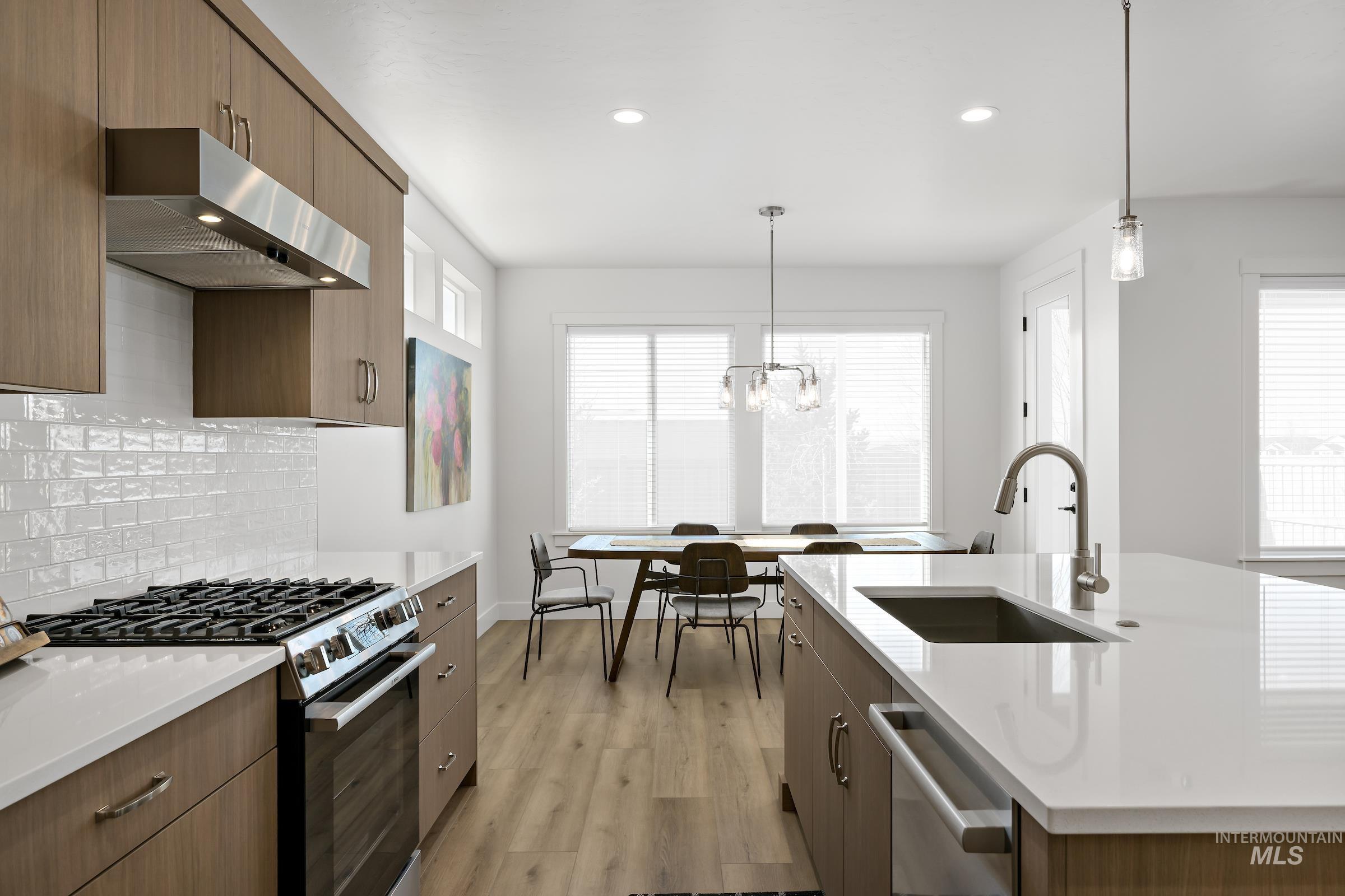 18079 Cinder Brook Ave Property Photo 4