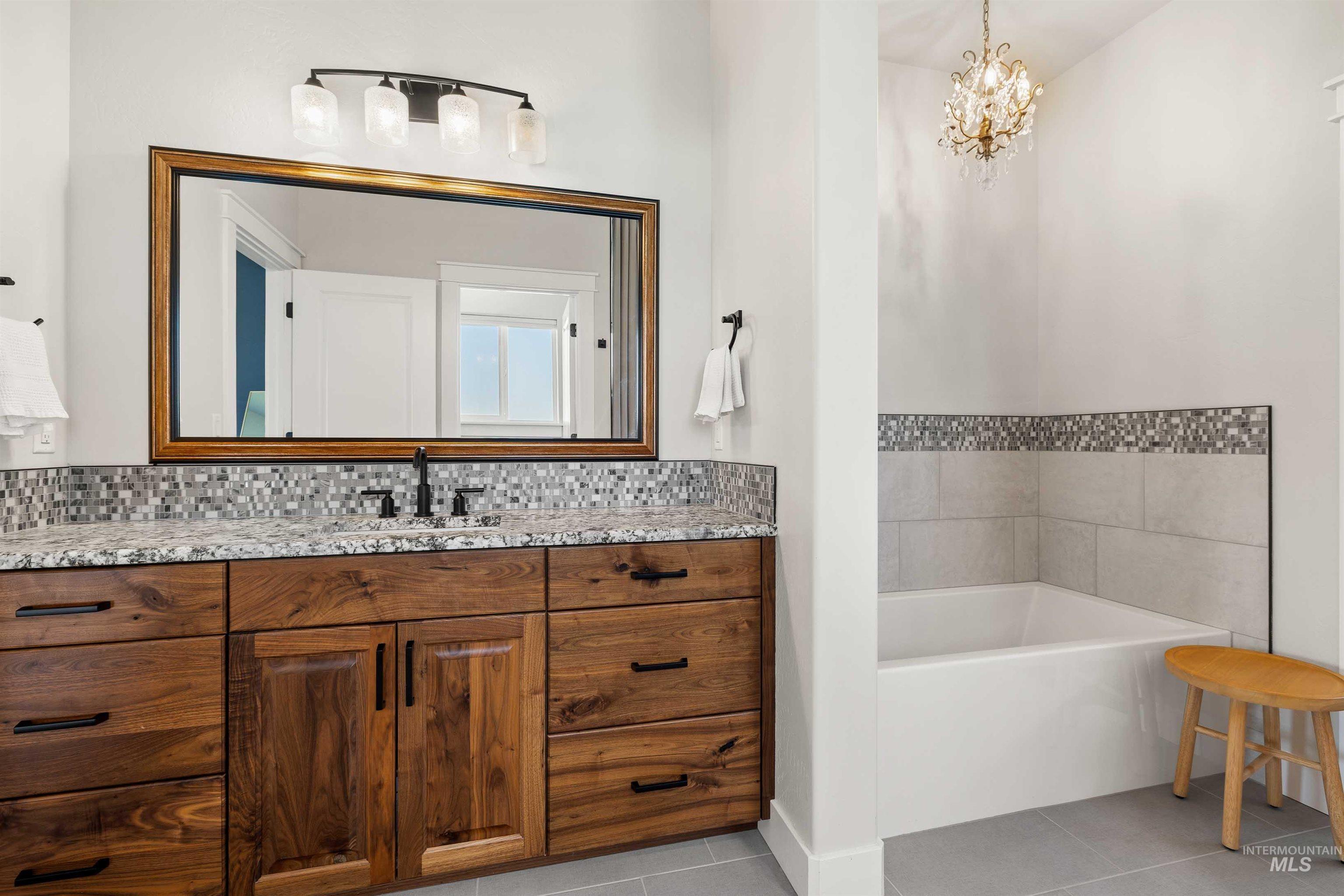 3742 N 2469 E Property Photo 16