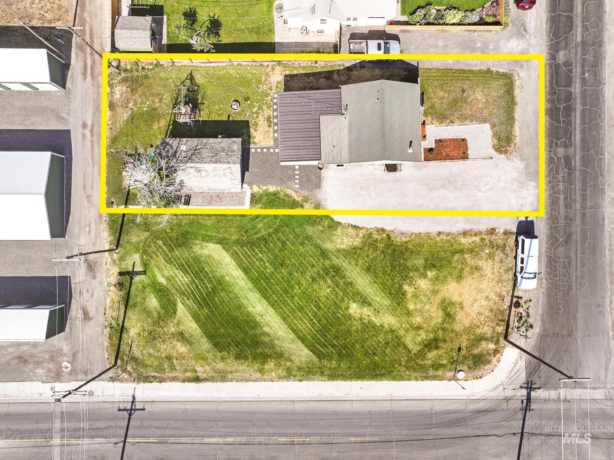 107 W Midway St Property Photo 29