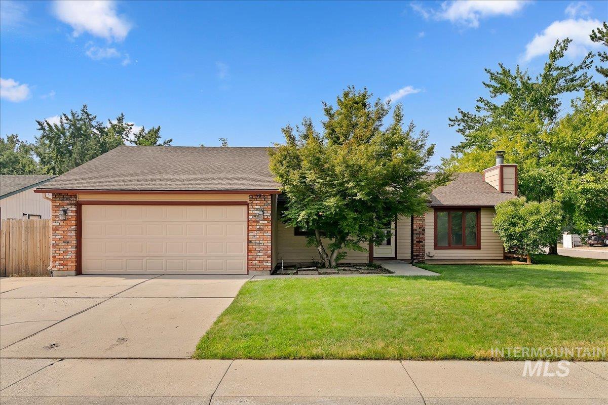 10321 W Macaw Ct Property Photo 2