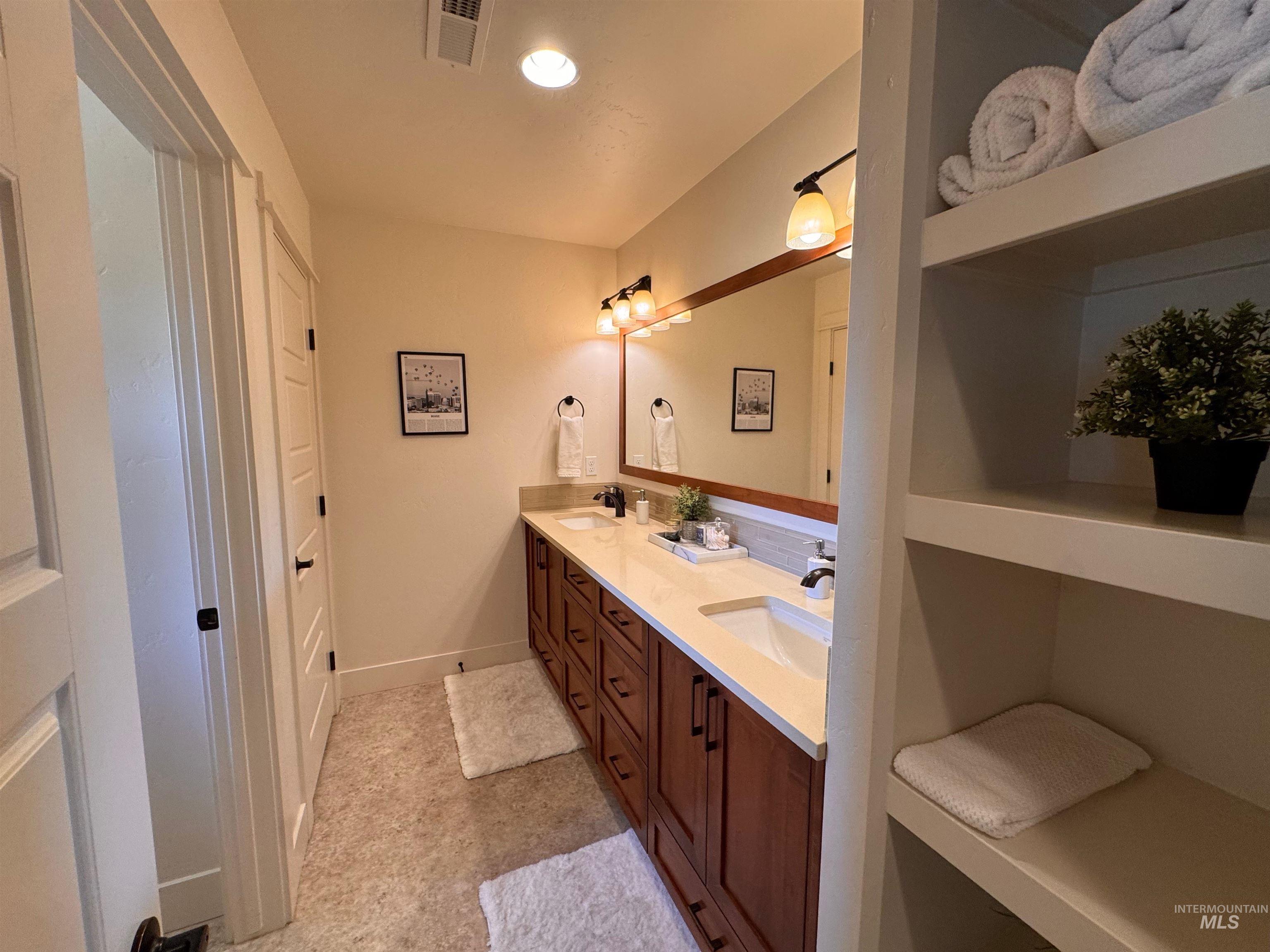 2577 S Trailwood Way Property Photo 23