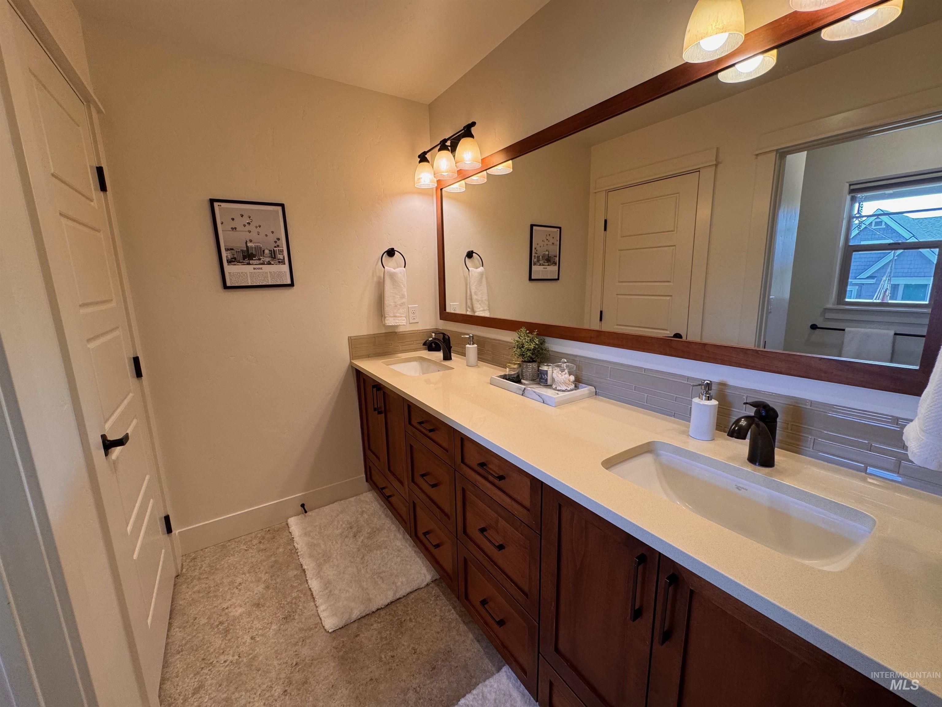 2577 S Trailwood Way Property Photo 24