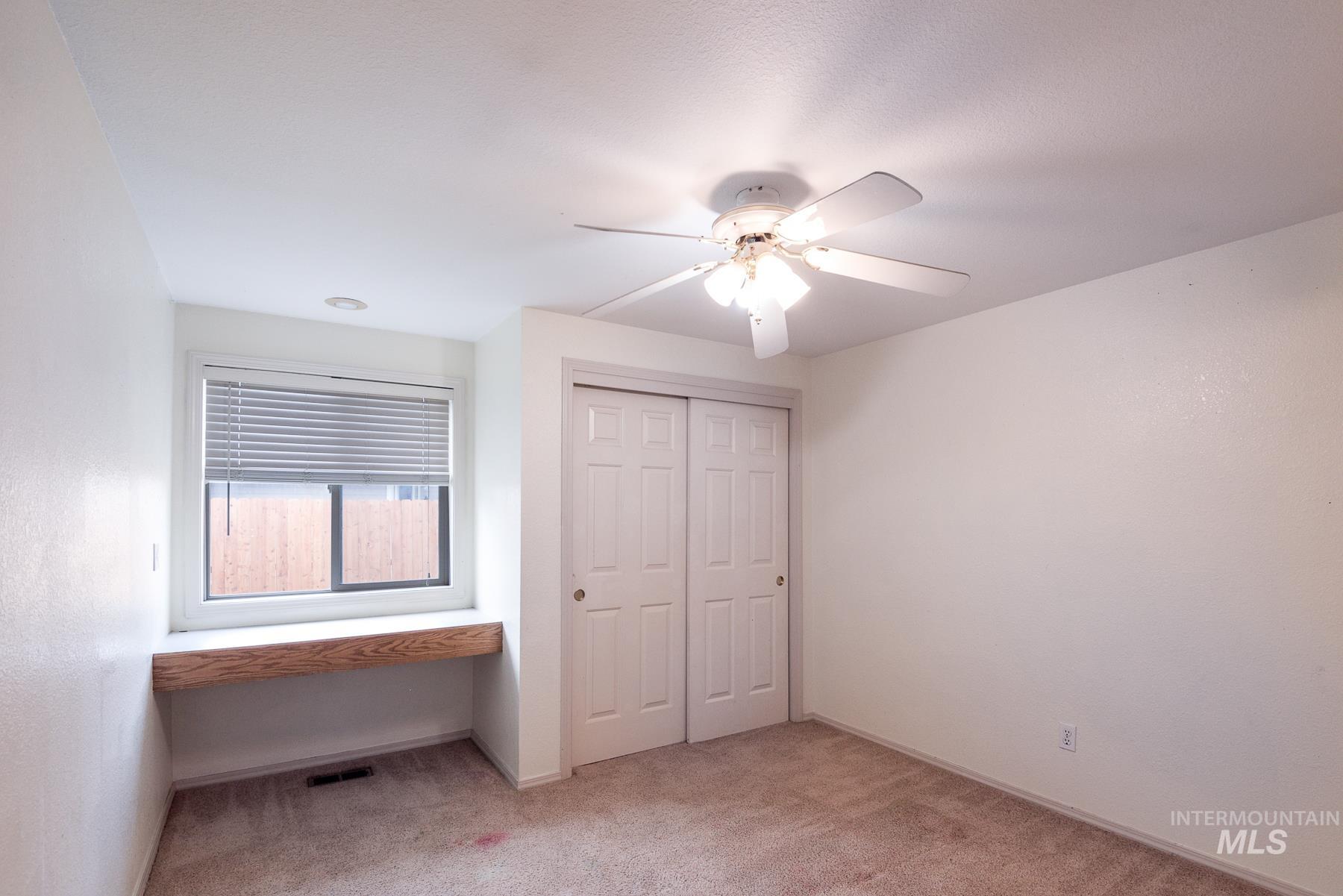 10080 W Whirlaway Dr Property Photo 15