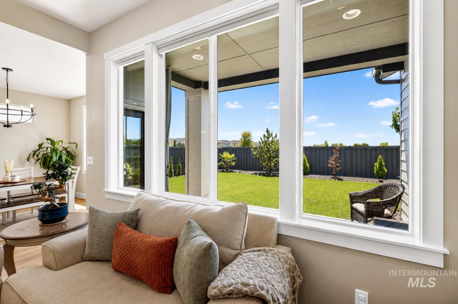 10297 Stony Oak Court Property Photo 7