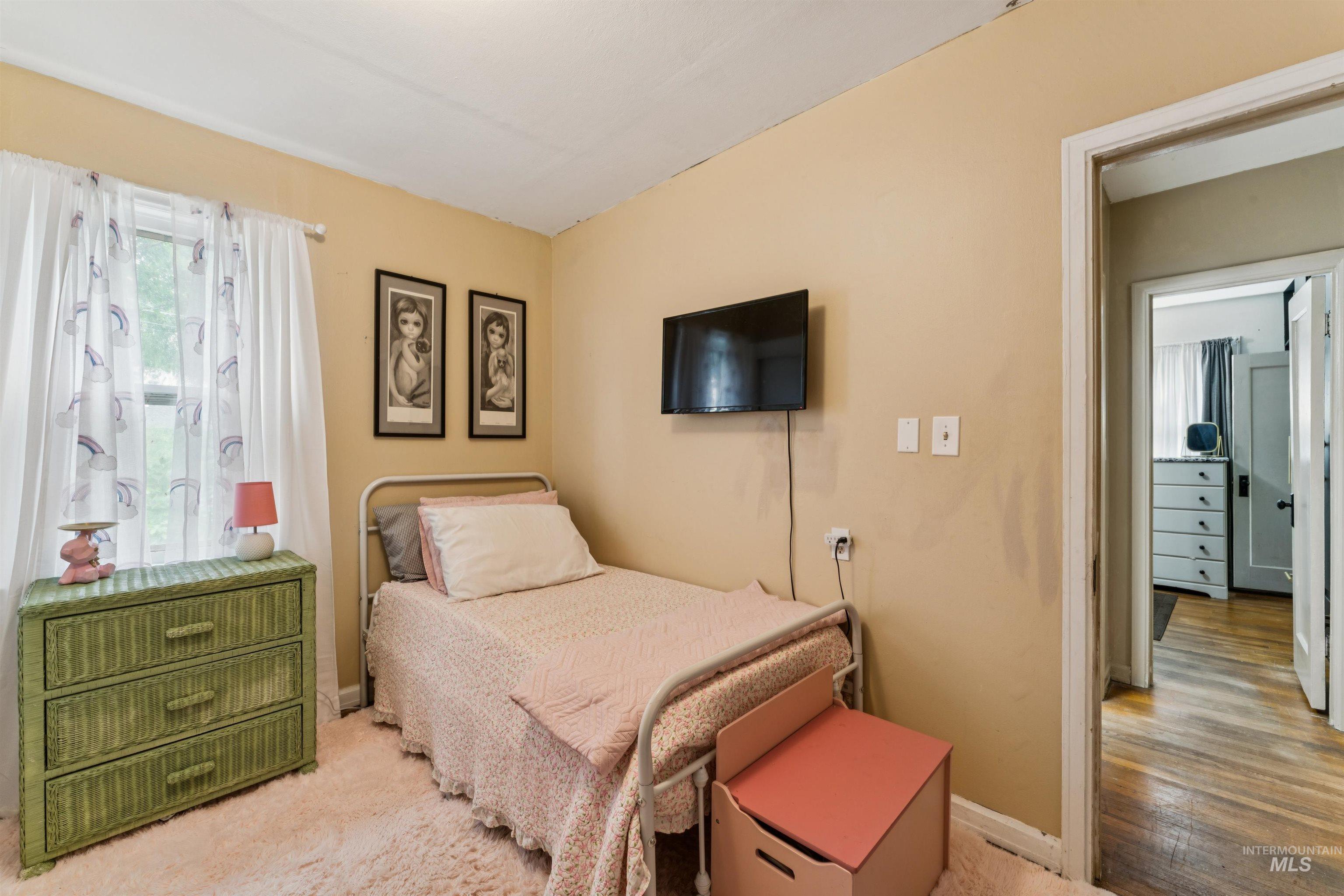 412 E Pine Avenue Property Photo 18
