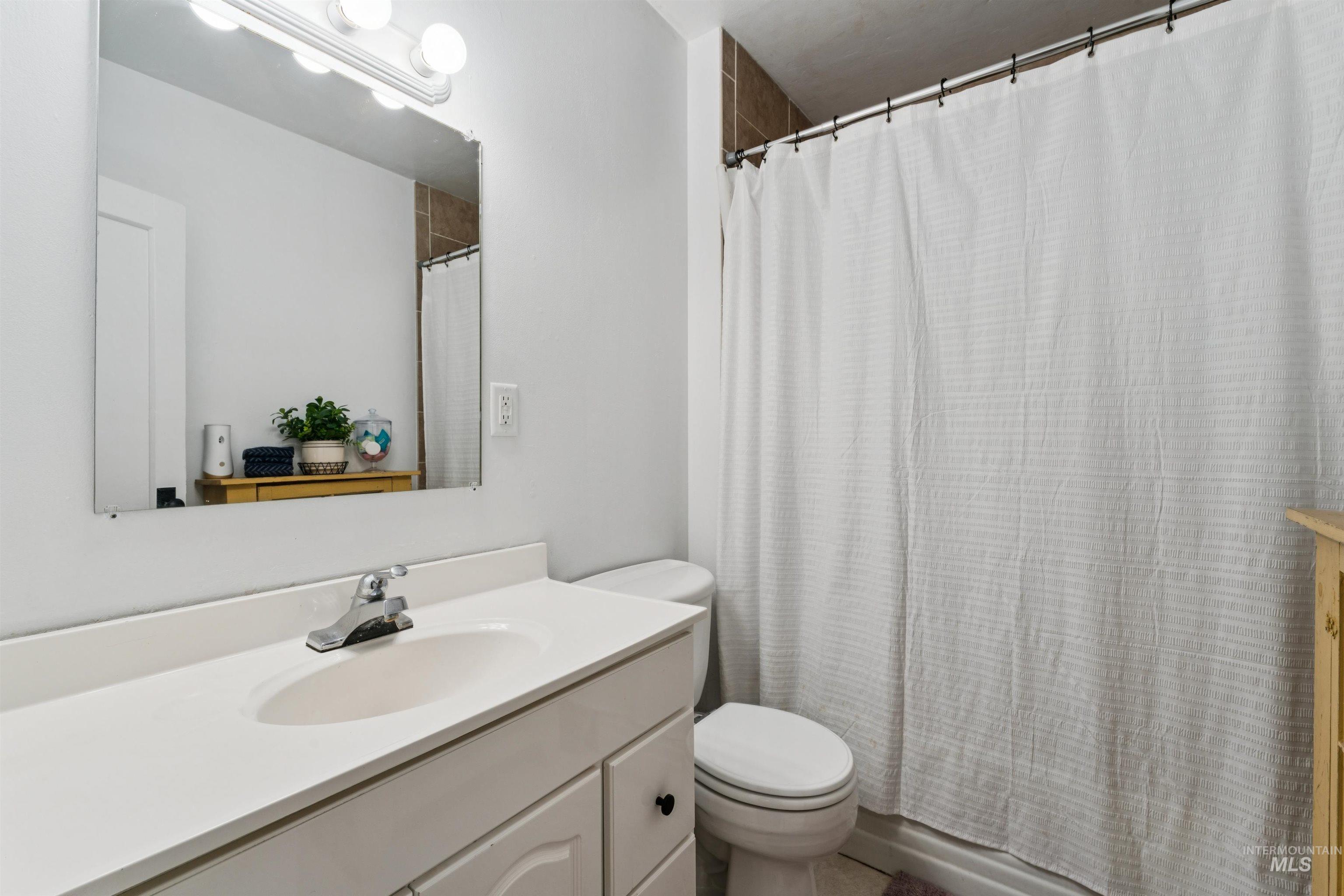 412 E Pine Avenue Property Photo 23
