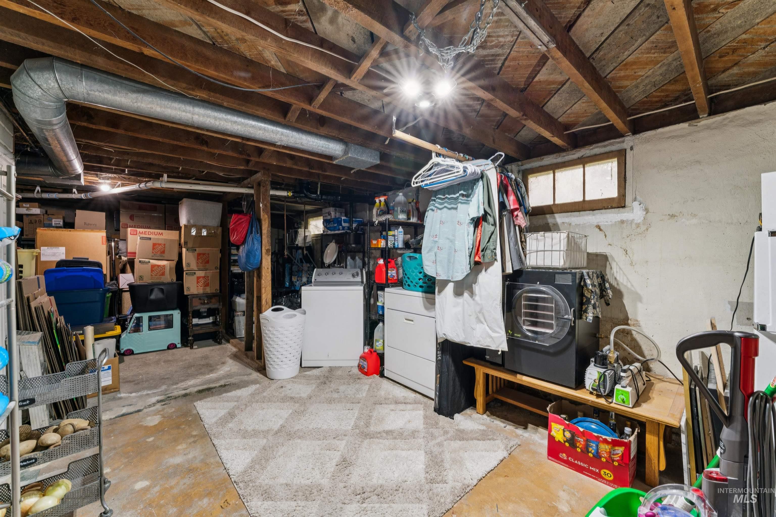 412 E Pine Avenue Property Photo 29
