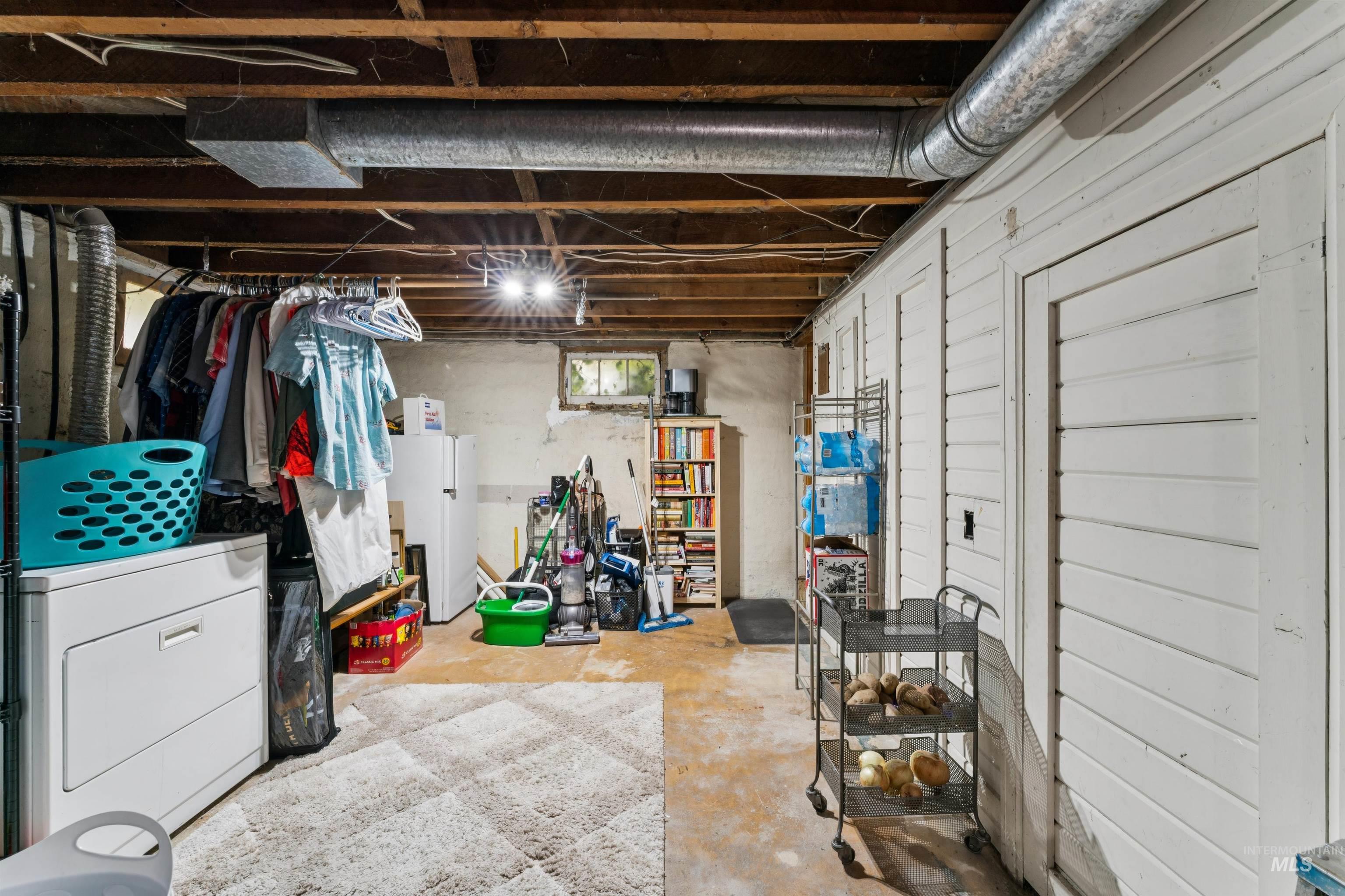 412 E Pine Avenue Property Photo 30