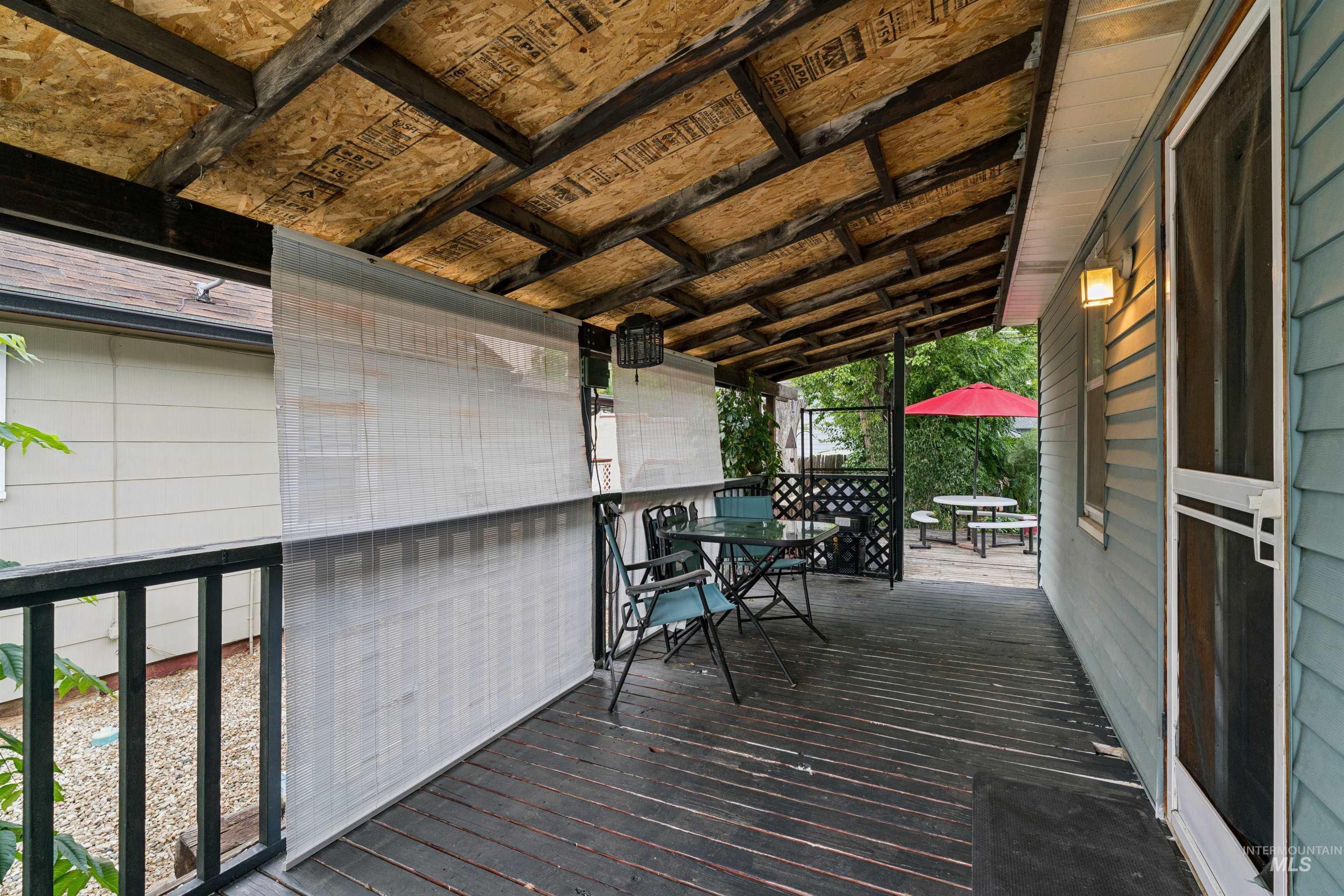 412 E Pine Avenue Property Photo 33