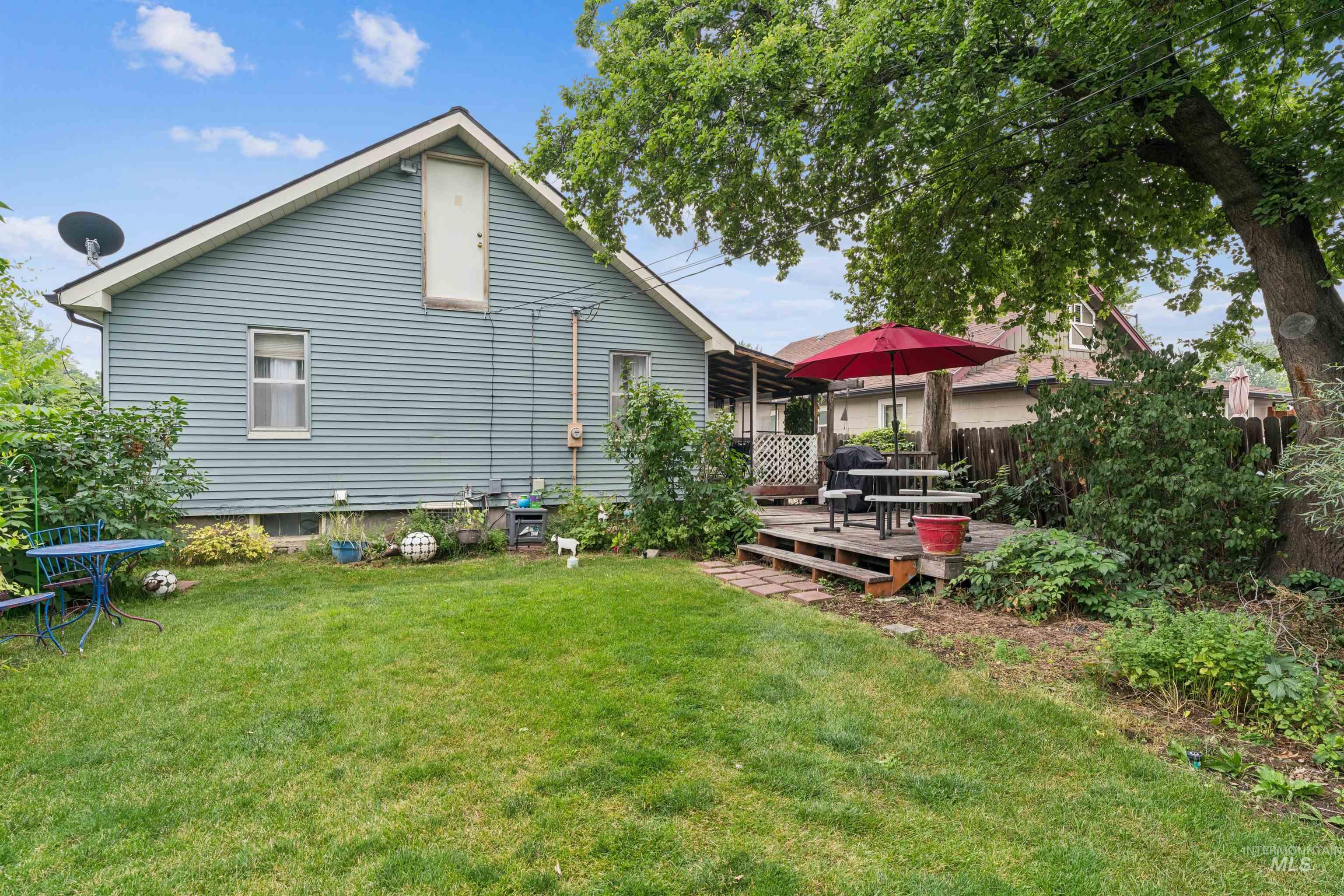 412 E Pine Avenue Property Photo 36